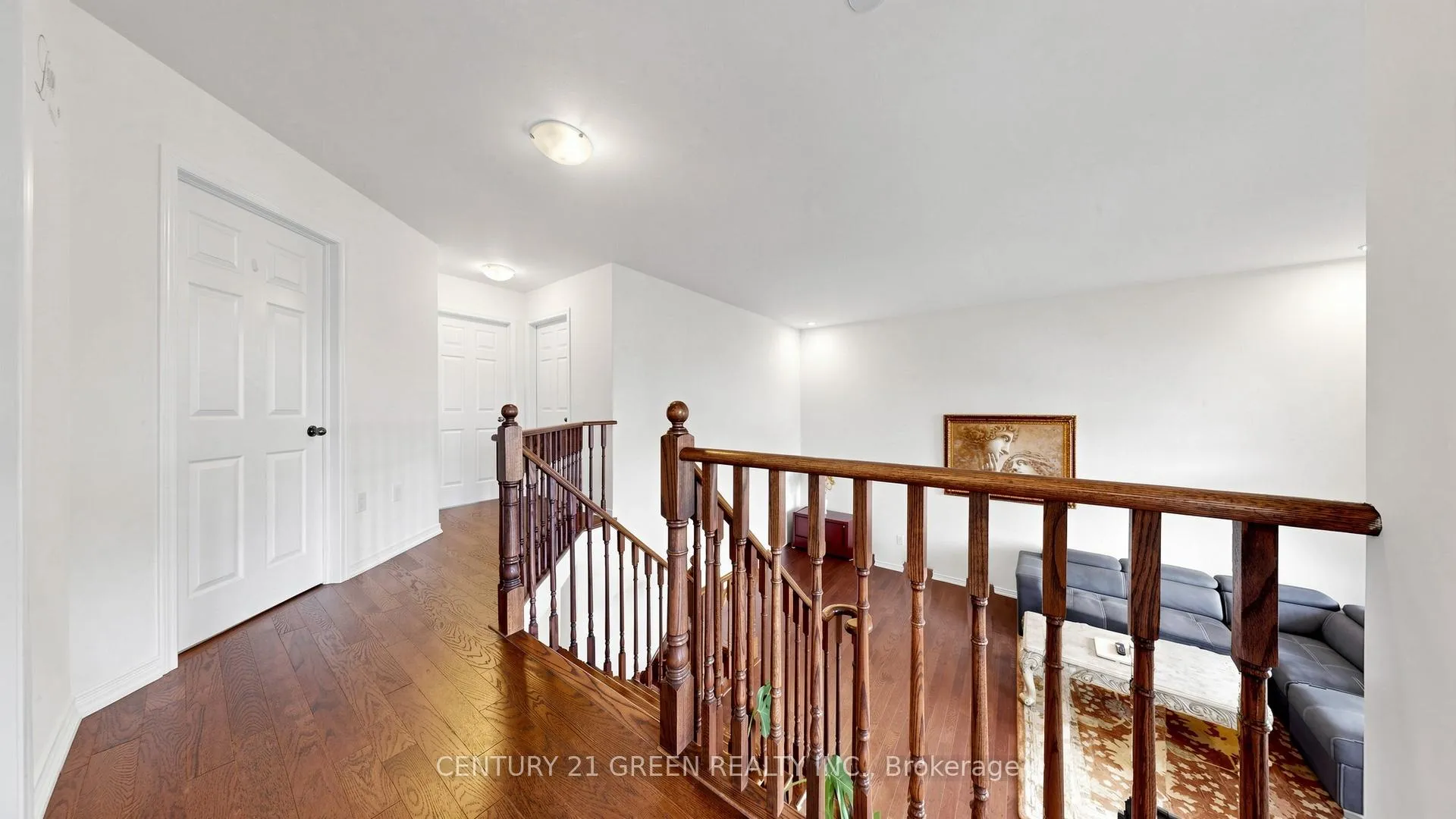 Photo 11 of 7849 Hoptree Road, Niagara Falls, Brown — HOMEH