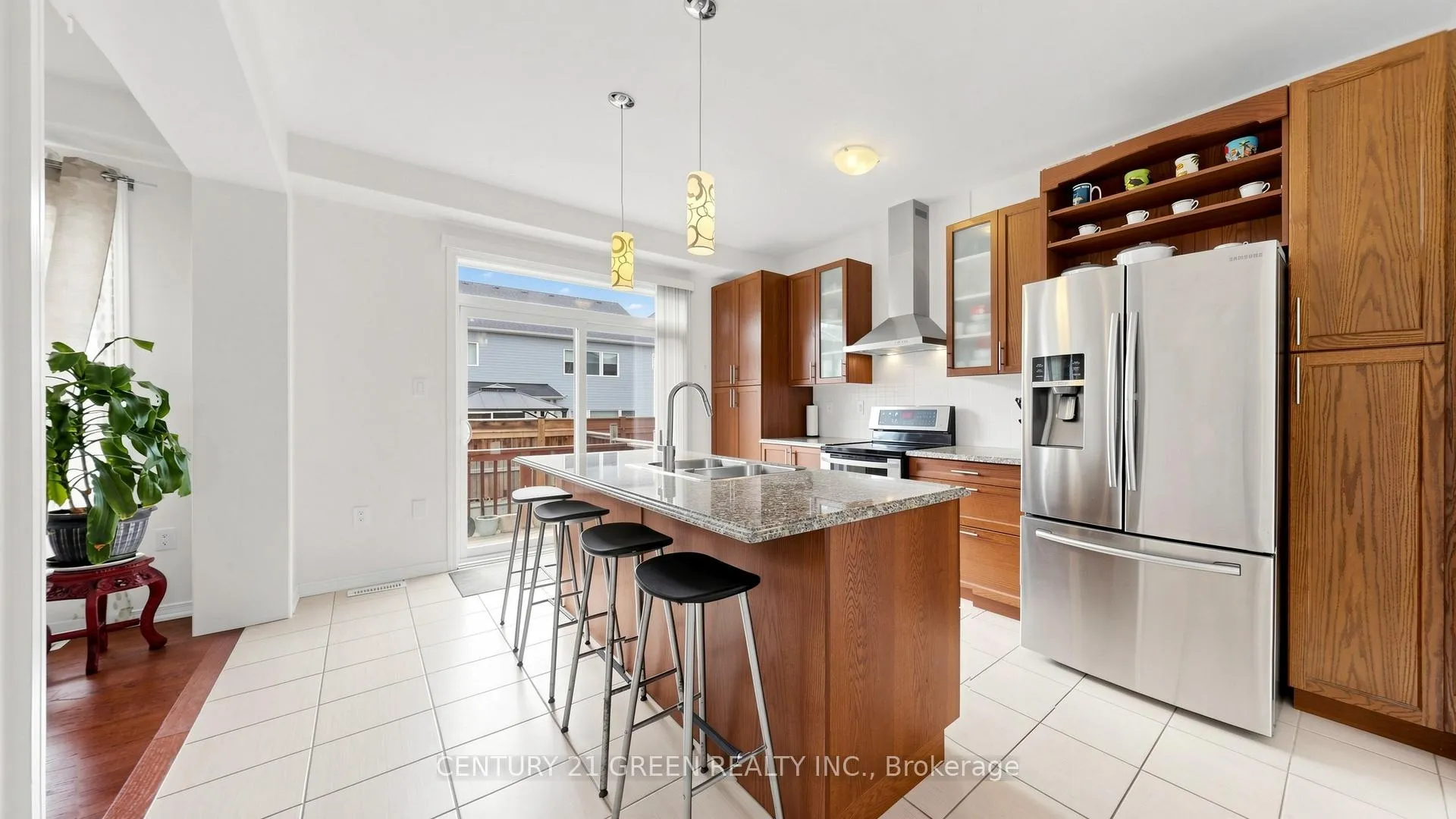 Photo 22 of 7849 Hoptree Road, Niagara Falls, Brown — HOMEH