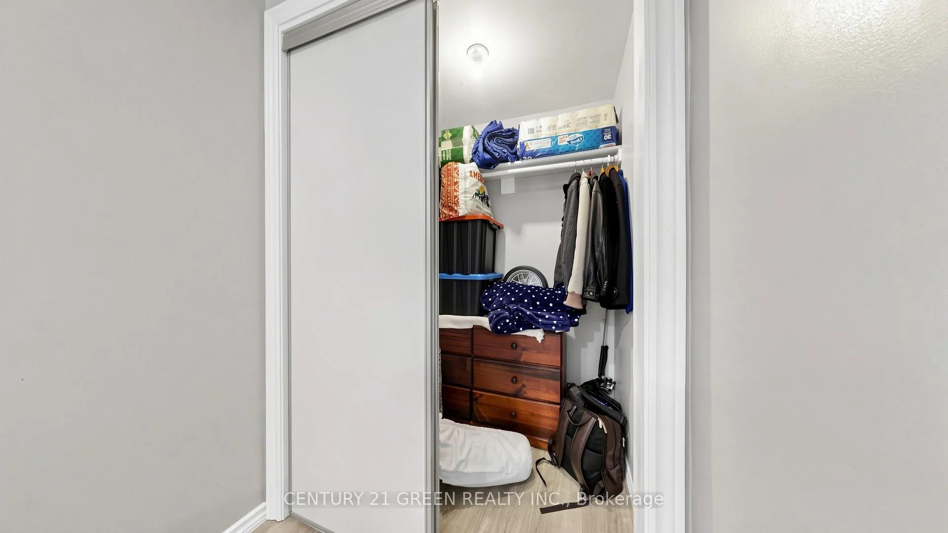Photo 28 of 7849 Hoptree Road, Niagara Falls, Brown — HOMEH