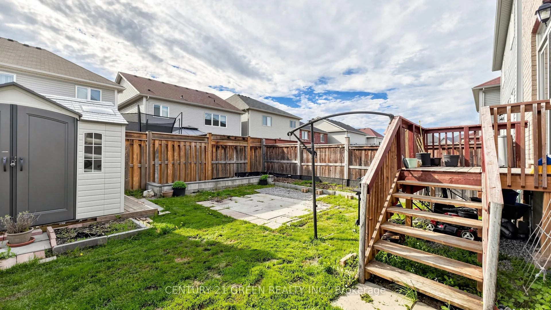 Photo 48 of 7849 Hoptree Road, Niagara Falls, Brown — HOMEH