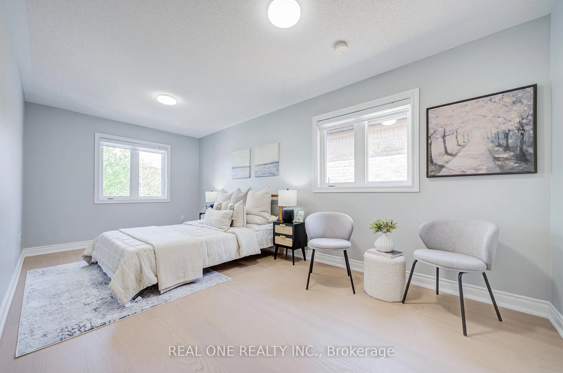 Photo 32 of 111 Viscount Drive, Markham, Berczy — HOMEH