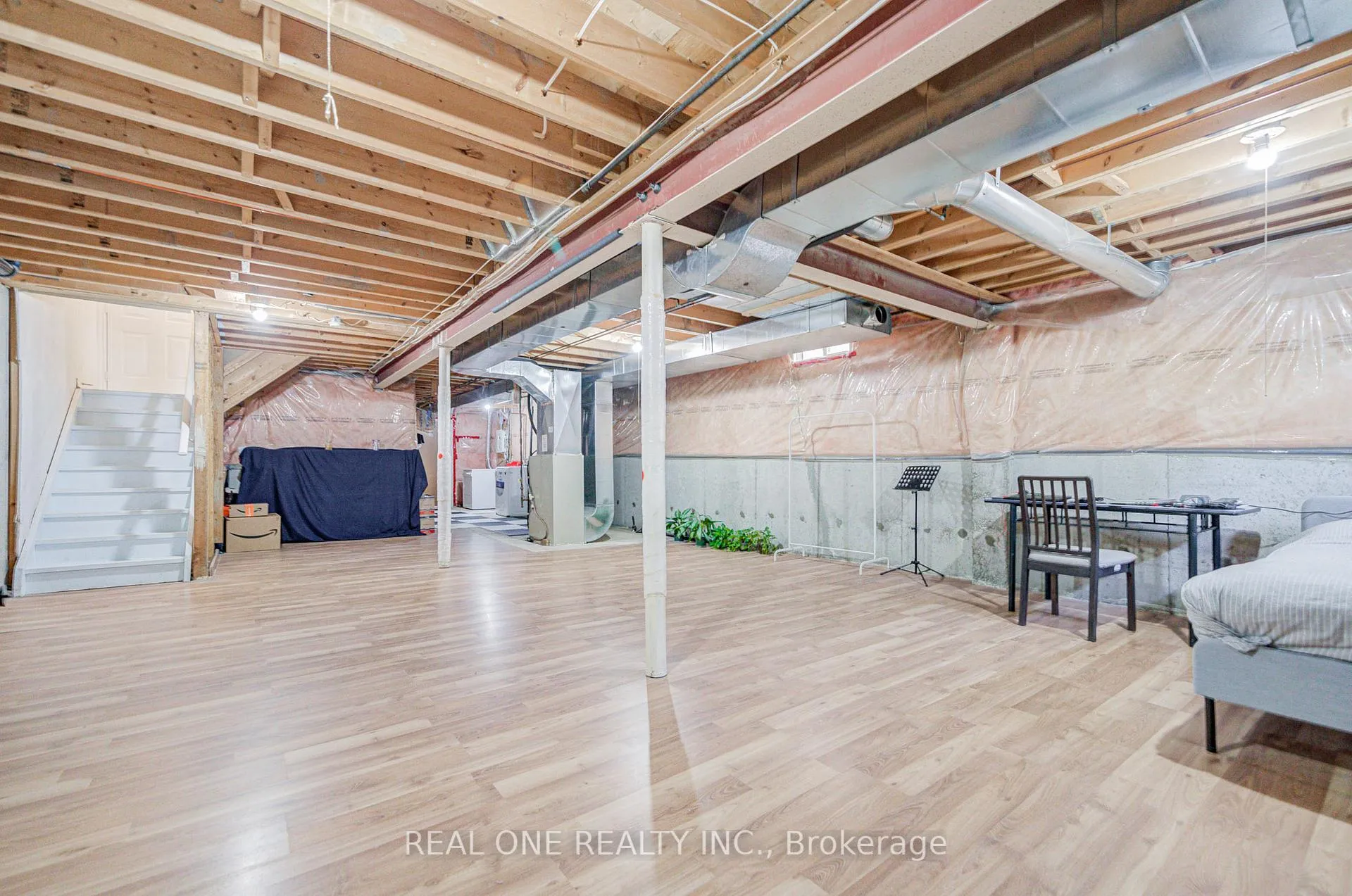 Photo 42 of 111 Viscount Drive, Markham, Berczy — HOMEH