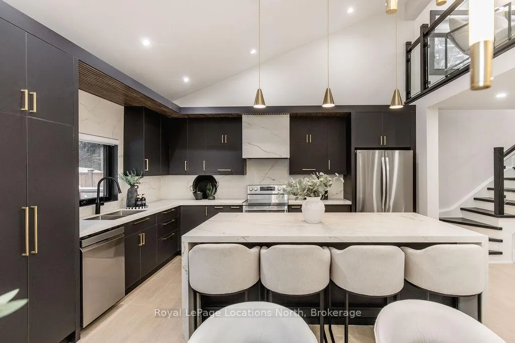 Photo 11 of 478 Golf Course Road, Wasaga Beach — HOMEH
