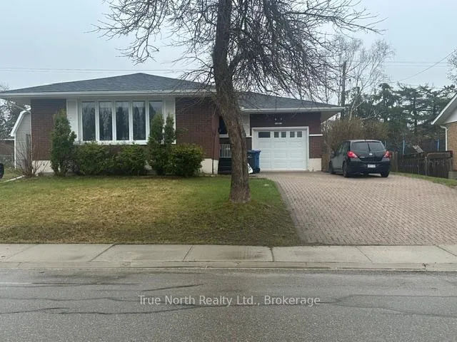 Photo 2 of 35 Ottawa Street, Kapuskasing — HOMEH