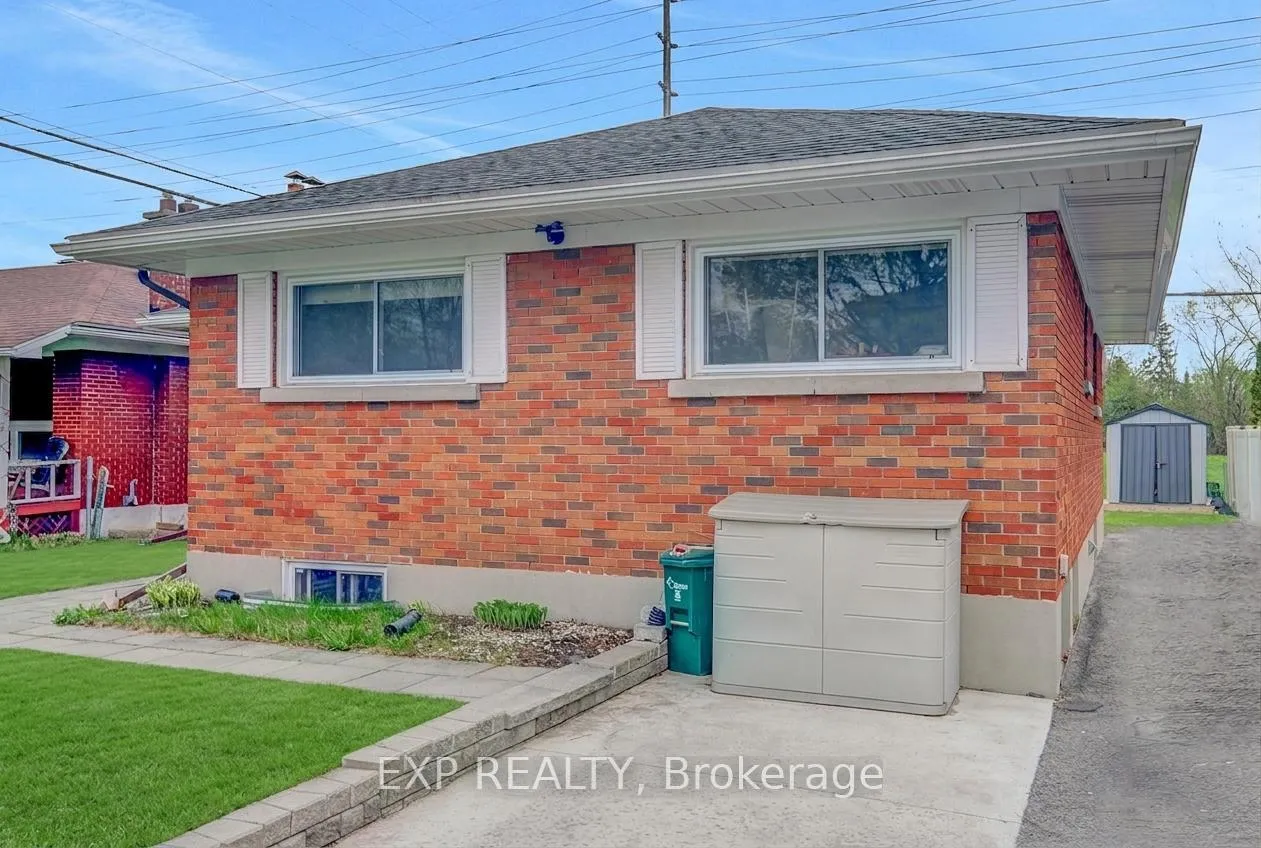 Photo 2 of 576 Browning Avenue, Ottawa, Riverview Park — HOMEH