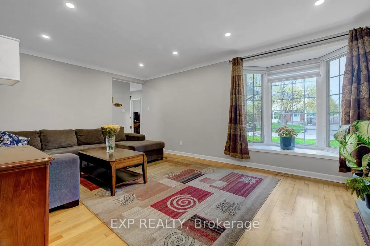 Photo 7 of 576 Browning Avenue, Ottawa, Riverview Park — HOMEH