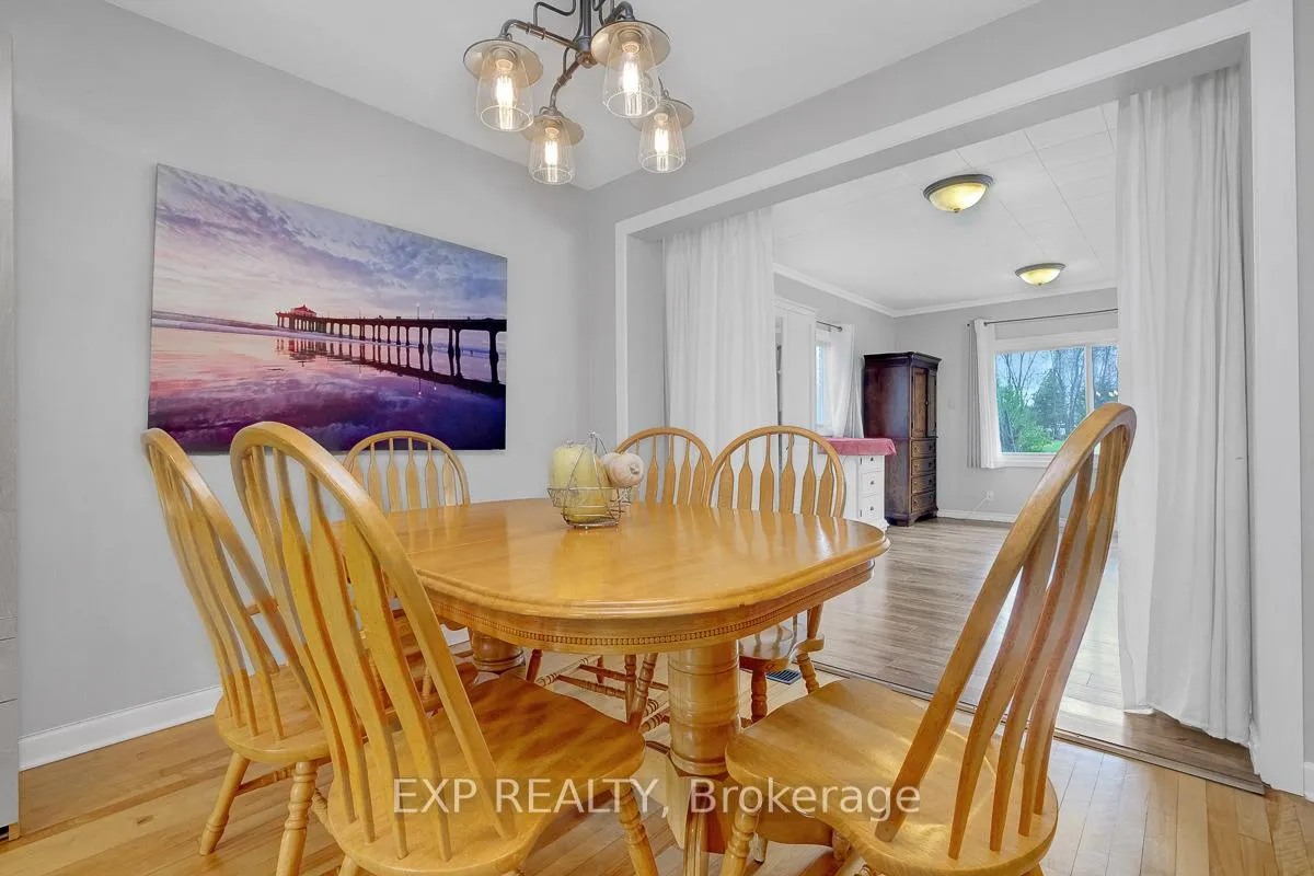 Photo 10 of 576 Browning Avenue, Ottawa, Riverview Park — HOMEH