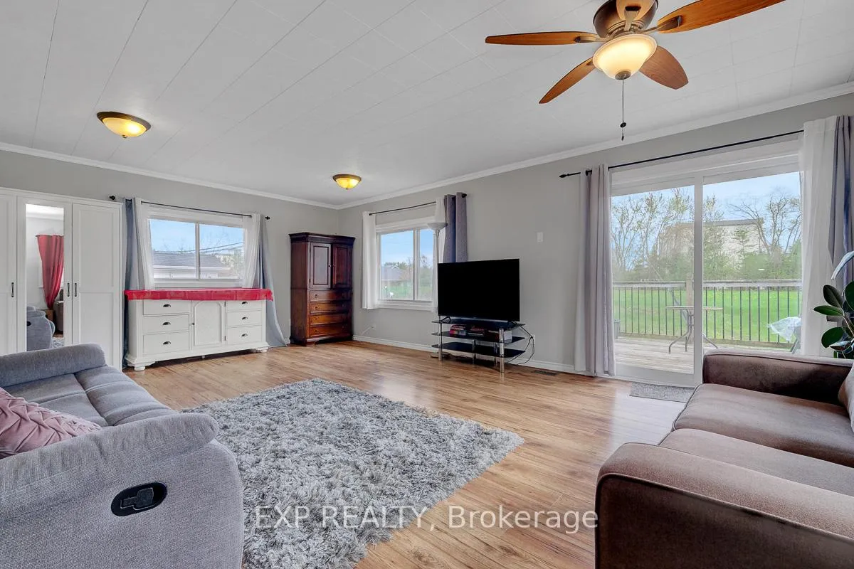 Photo 12 of 576 Browning Avenue, Ottawa, Riverview Park — HOMEH