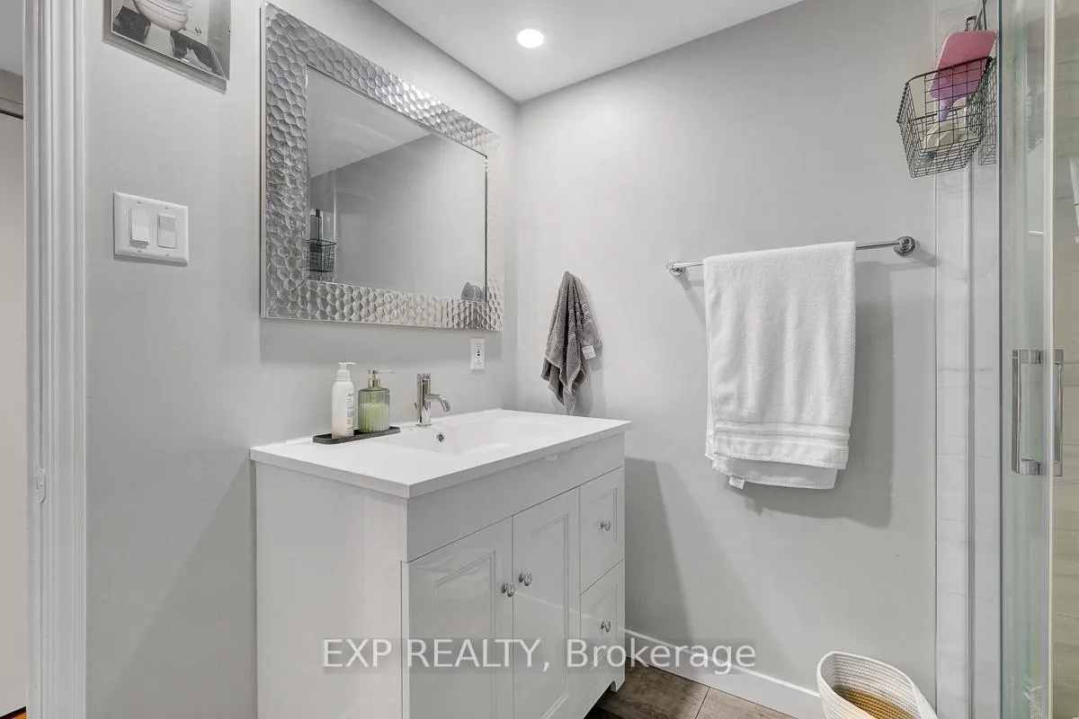Photo 42 of 576 Browning Avenue, Ottawa, Riverview Park — HOMEH