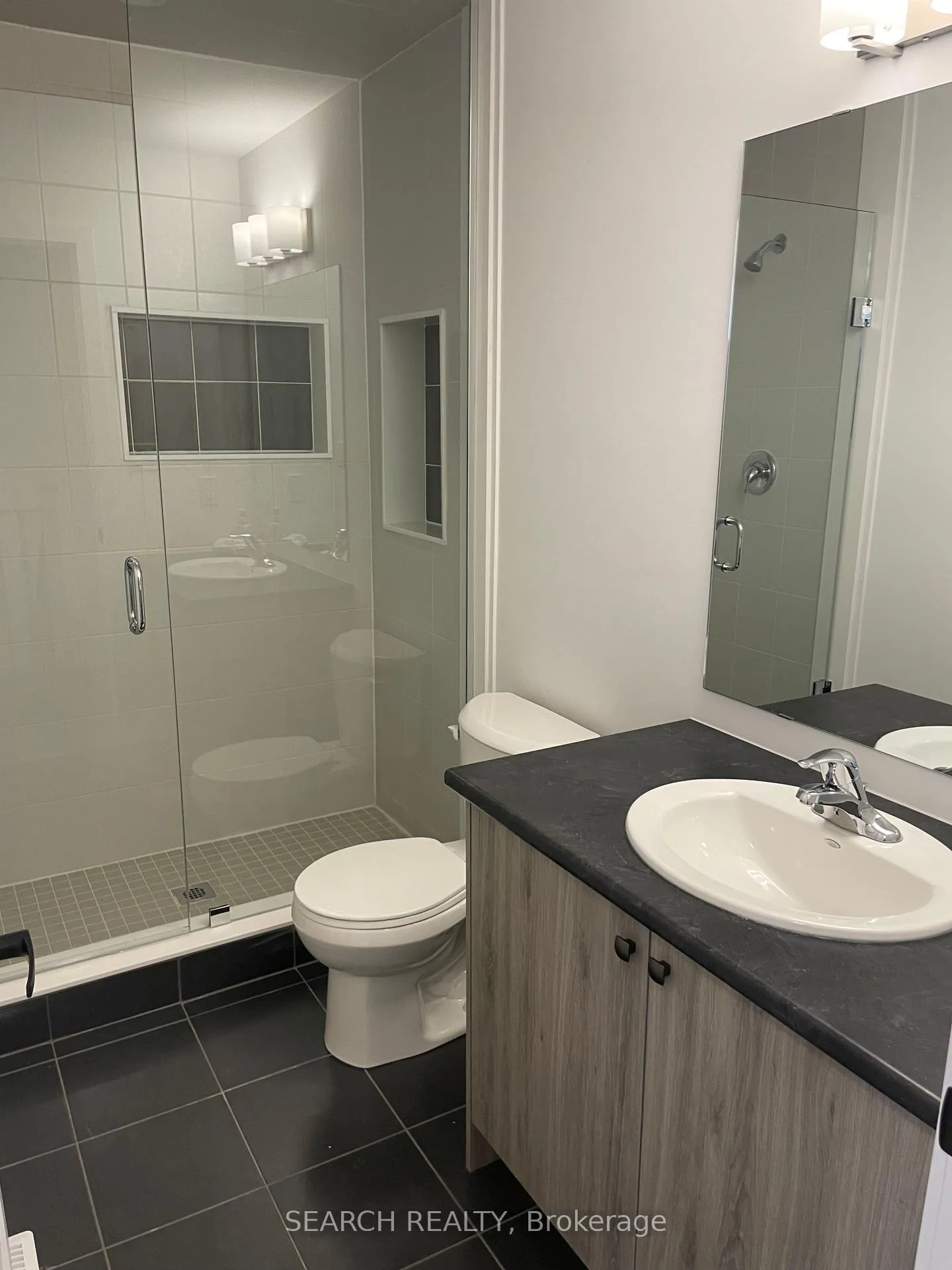 Photo 11 of 10 Silo Mews, Barrie, Rural Barrie Southeast — HOMEH