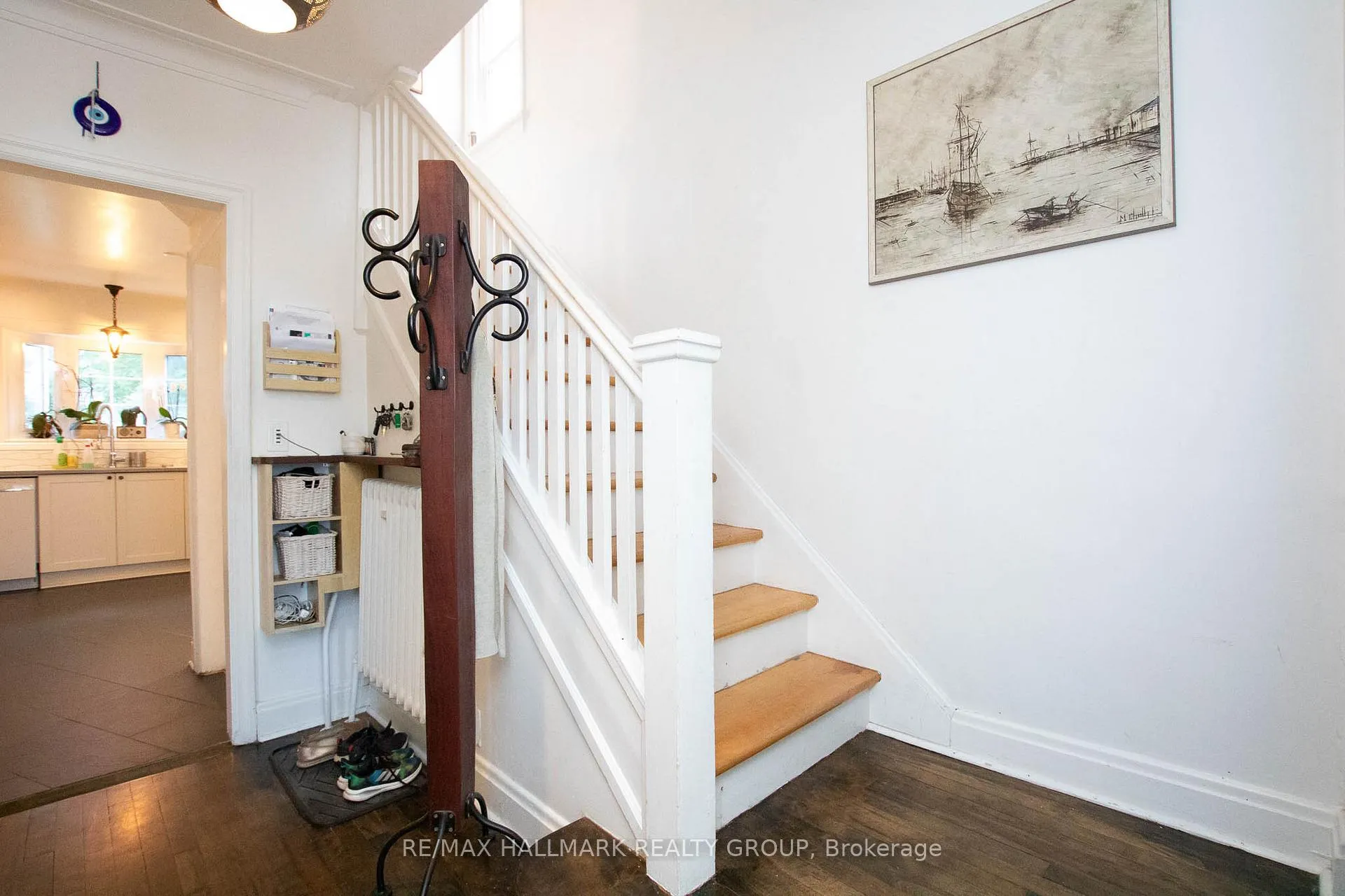 Photo 3 of 42 Glengarry Road, Ottawa, Ottawa East — HOMEH