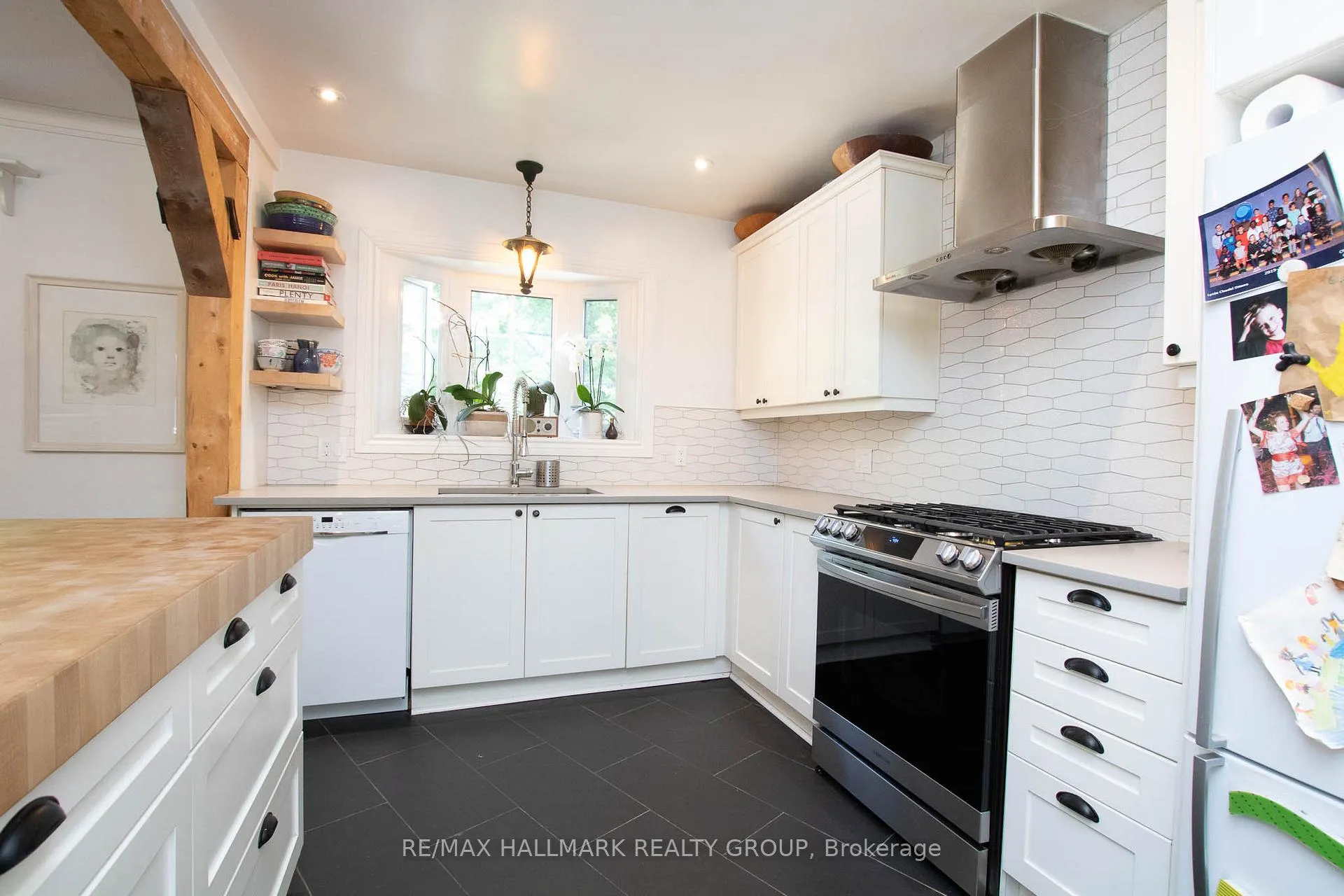 Photo 11 of 42 Glengarry Road, Ottawa, Ottawa East — HOMEH