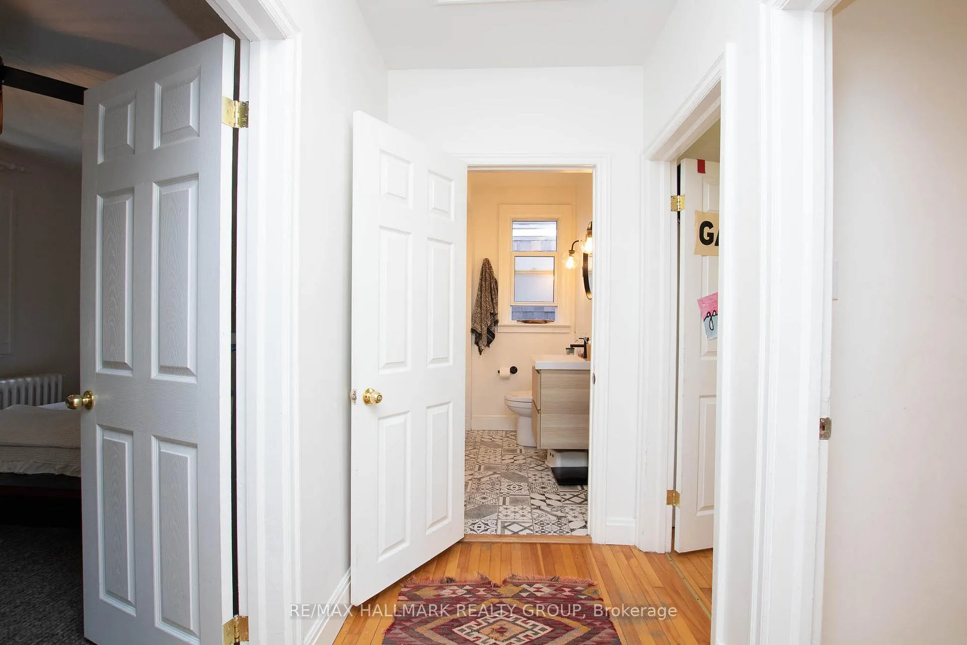 Photo 16 of 42 Glengarry Road, Ottawa, Ottawa East — HOMEH