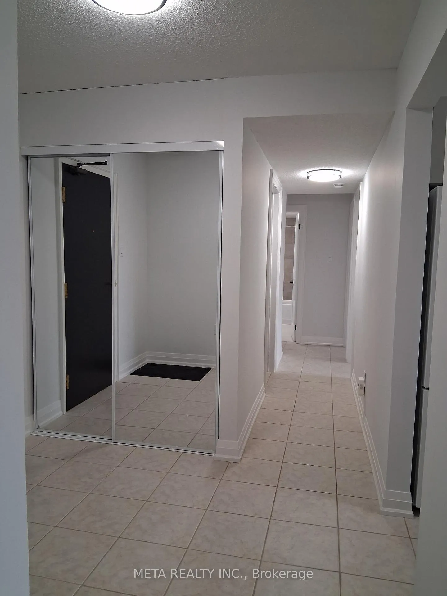 Photo 4 of Unit 211, 1 Quail Crescent, Barrie, Ardagh — HOMEH