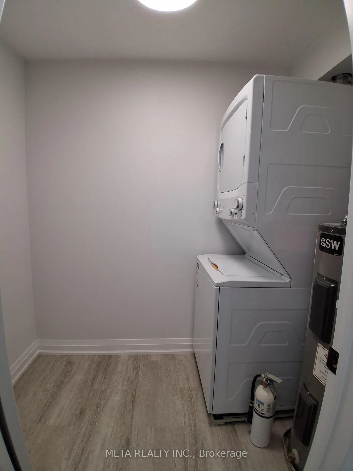Photo 5 of Unit 211, 1 Quail Crescent, Barrie, Ardagh — HOMEH