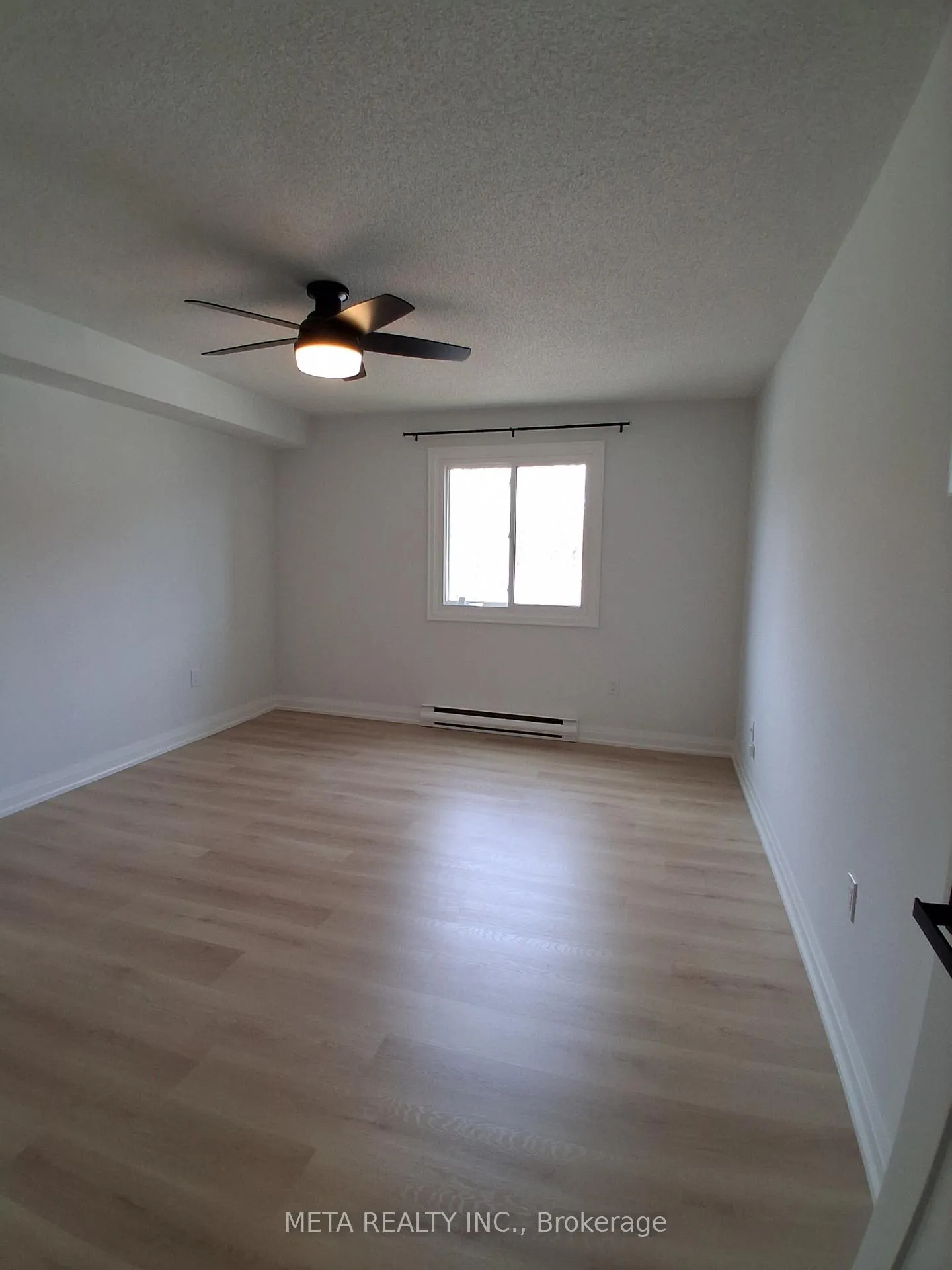 Photo 13 of Unit 211, 1 Quail Crescent, Barrie, Ardagh — HOMEH