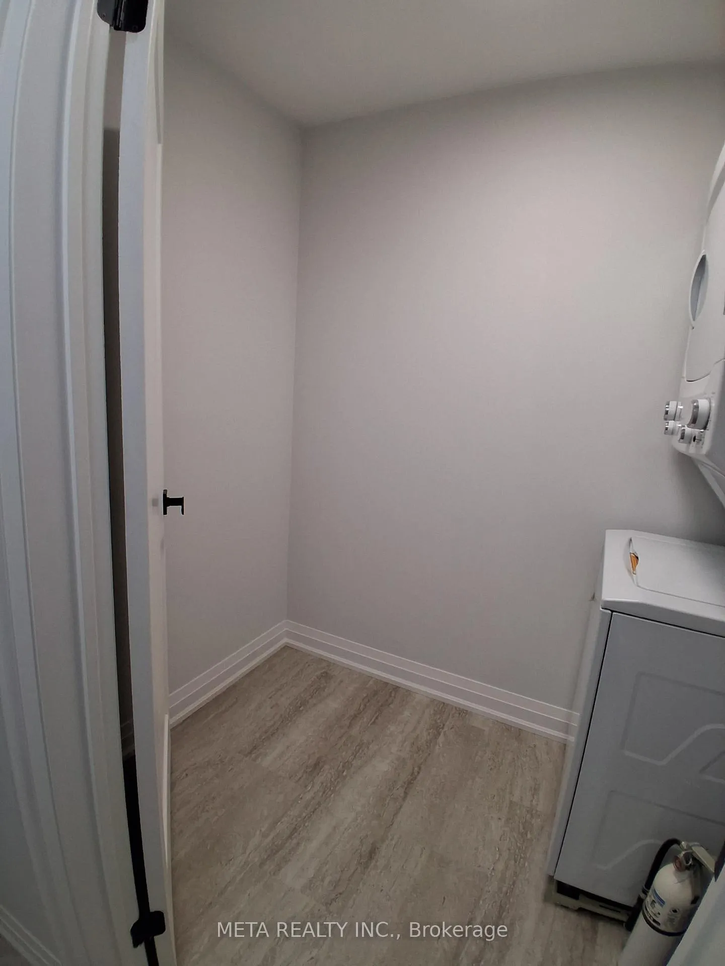 Photo 14 of Unit 211, 1 Quail Crescent, Barrie, Ardagh — HOMEH