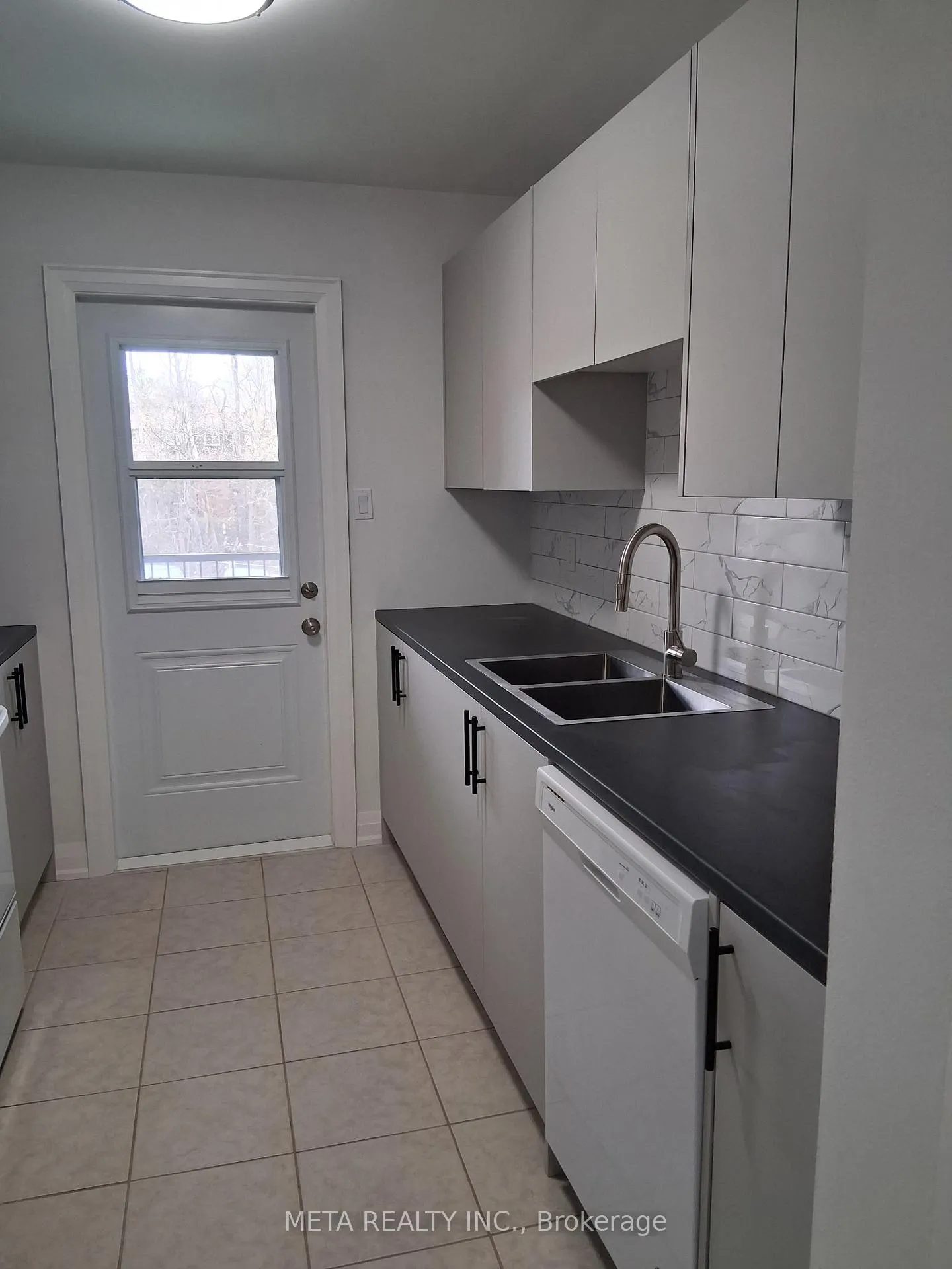 Photo 17 of Unit 211, 1 Quail Crescent, Barrie, Ardagh — HOMEH