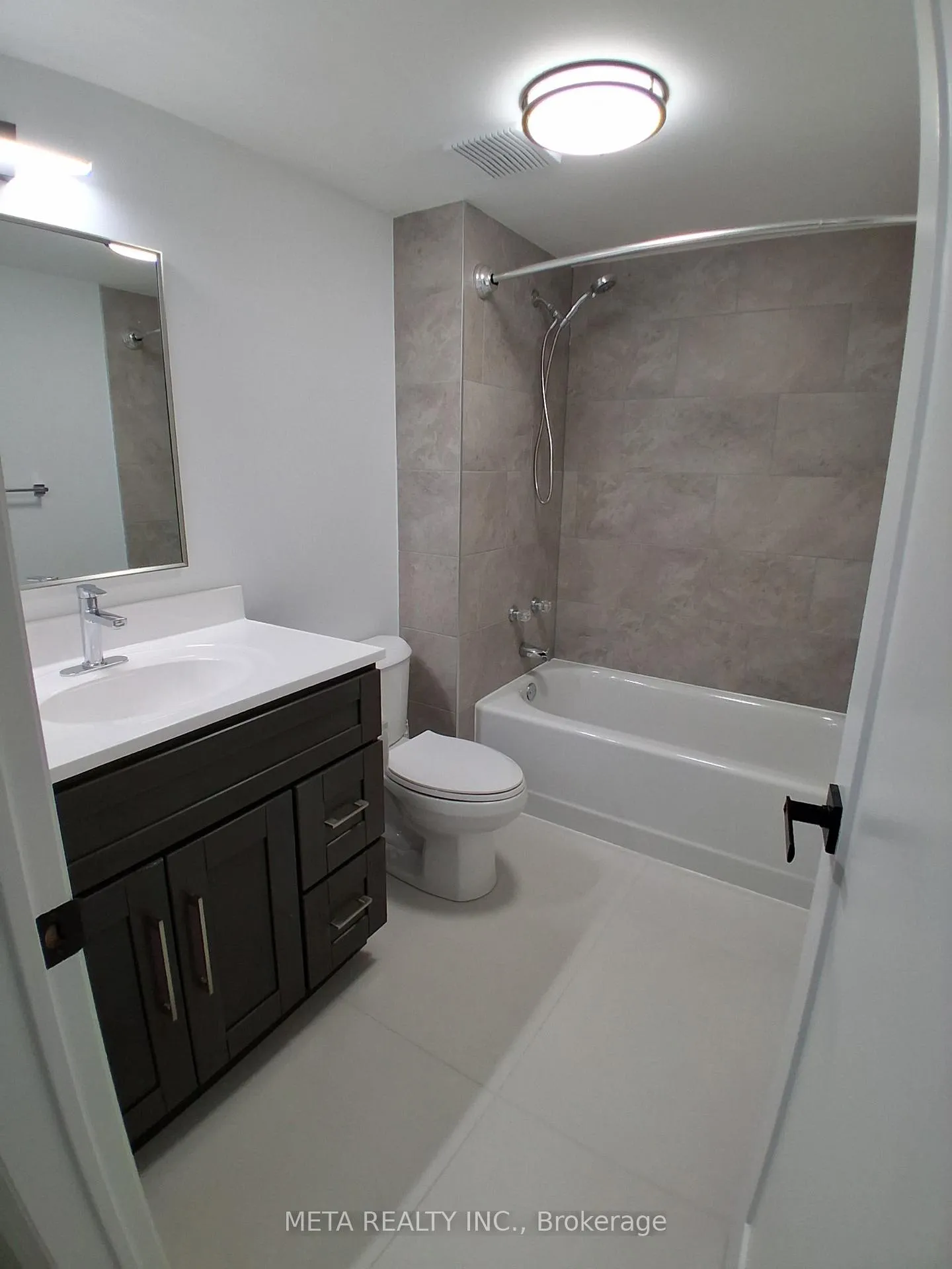 Photo 20 of Unit 211, 1 Quail Crescent, Barrie, Ardagh — HOMEH