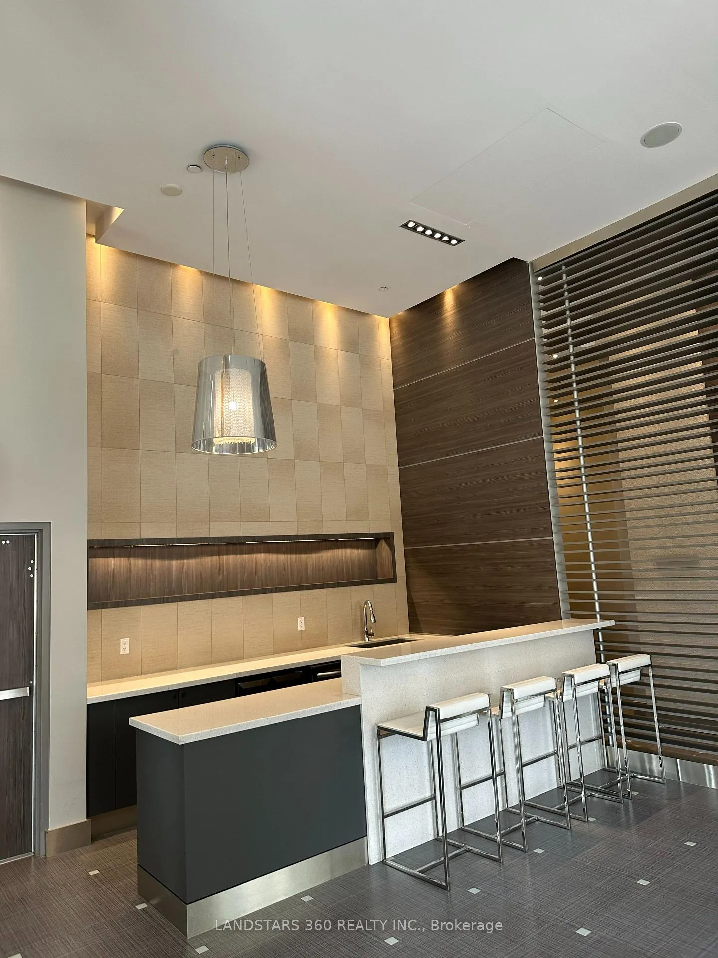 Photo 2 of Unit 1702, 500 Sherbourne Street, Toronto, North St. James Town — HOMEH