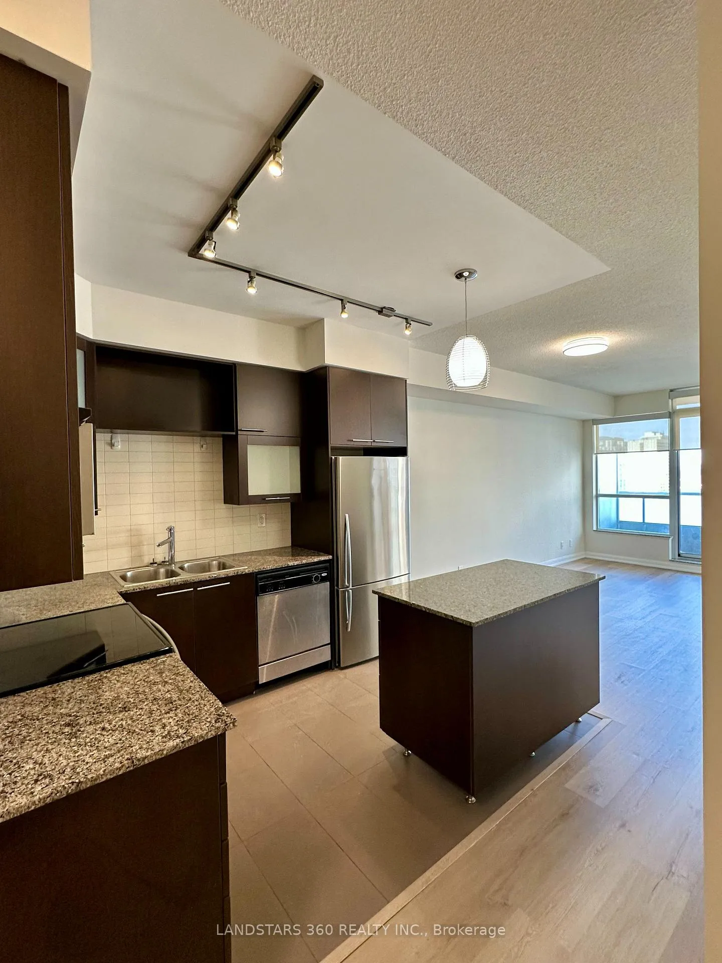Photo 6 of Unit 1702, 500 Sherbourne Street, Toronto, North St. James Town — HOMEH