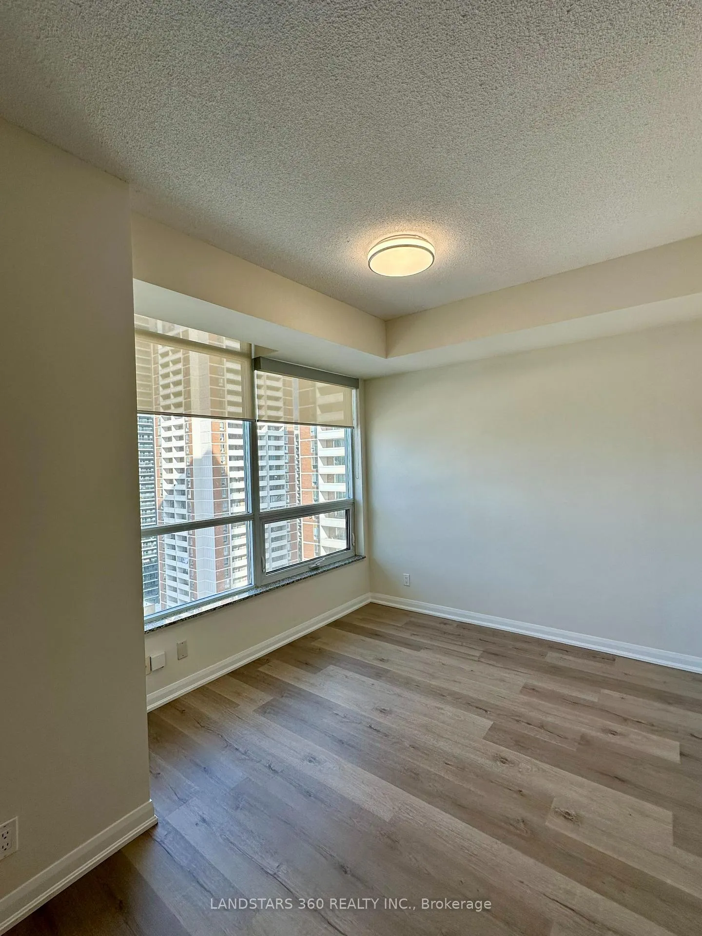 Photo 9 of Unit 1702, 500 Sherbourne Street, Toronto, North St. James Town — HOMEH