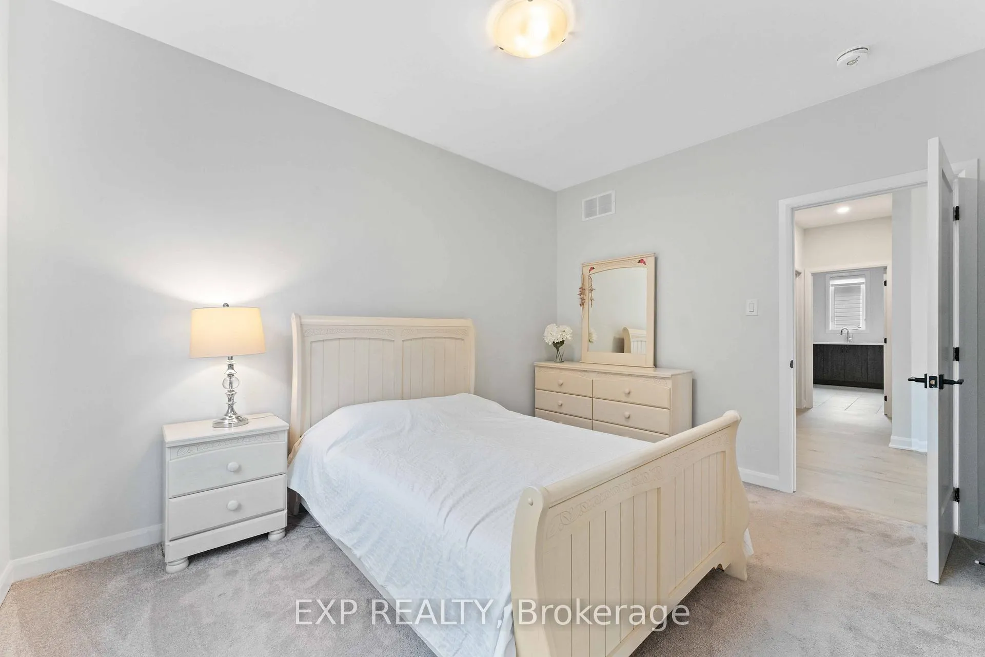Photo 11 of 700 Coast Circle, Ottawa, Mahogany Community — HOMEH