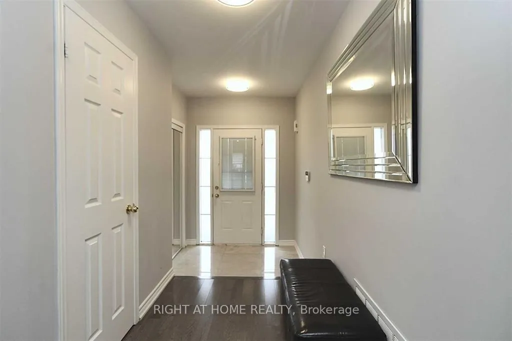 Photo 2 of 70 Keystar Court, Vaughan, Vellore Village — HOMEH