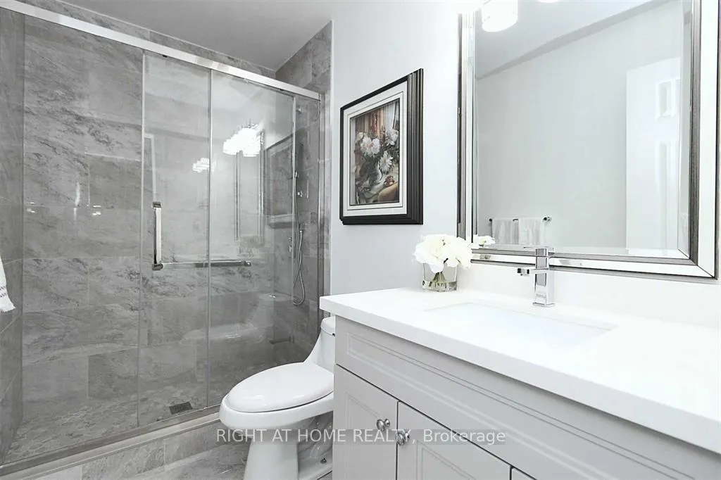 Photo 19 of 70 Keystar Court, Vaughan, Vellore Village — HOMEH