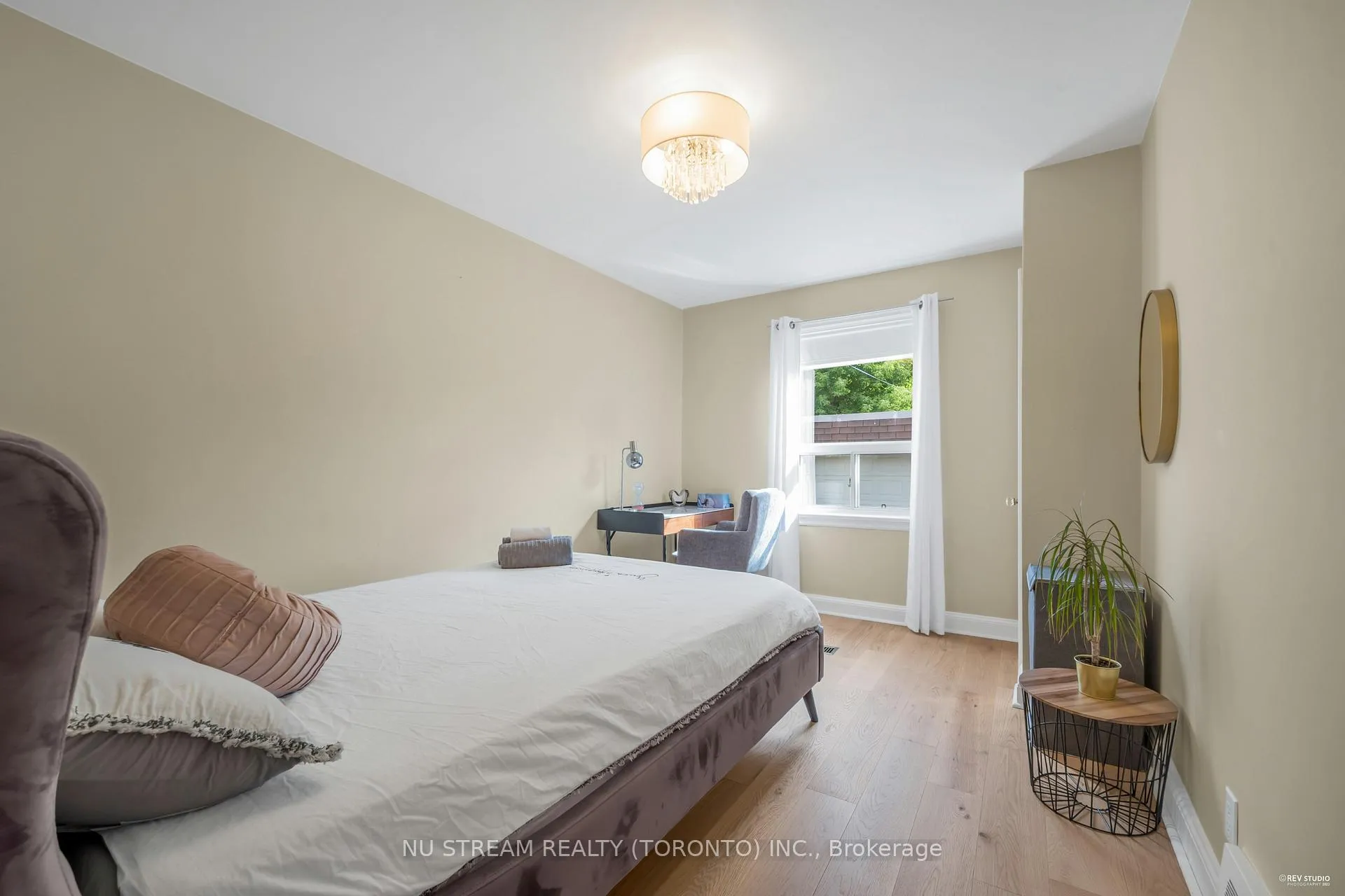 Photo 6 of Unit main floor, 5 Highvale Road, Scarborough, Clairlea-Birchmount — HOMEH