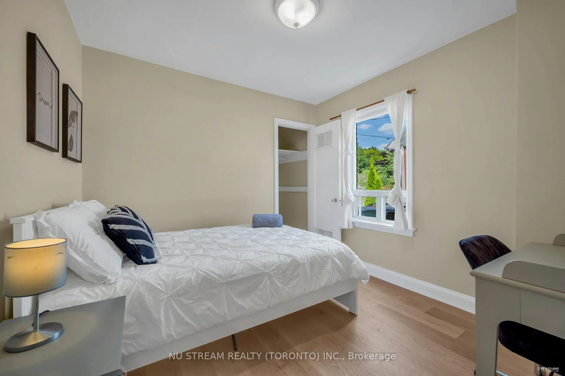 Photo 7 of Unit main floor, 5 Highvale Road, Scarborough, Clairlea-Birchmount — HOMEH