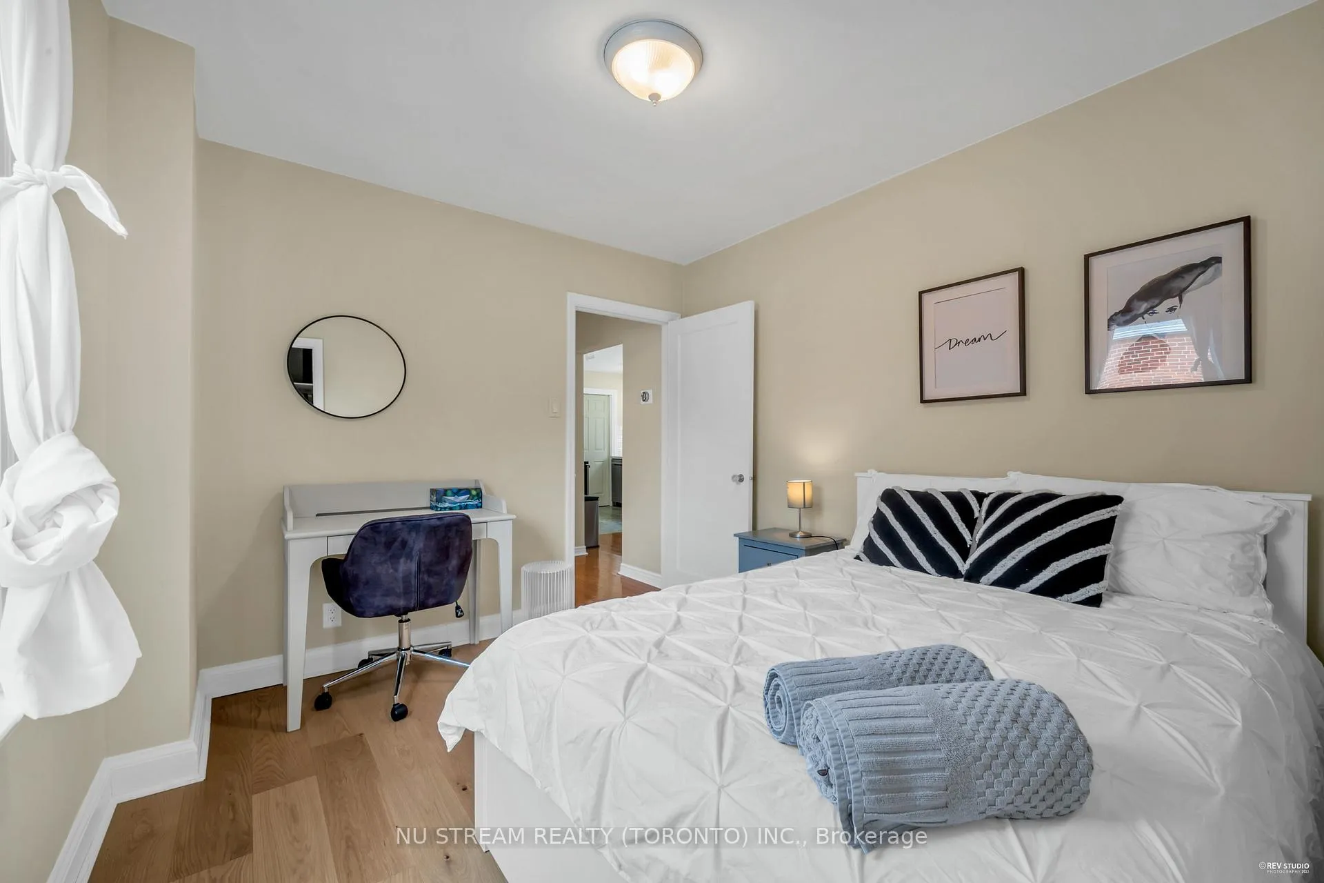 Photo 8 of Unit main floor, 5 Highvale Road, Scarborough, Clairlea-Birchmount — HOMEH