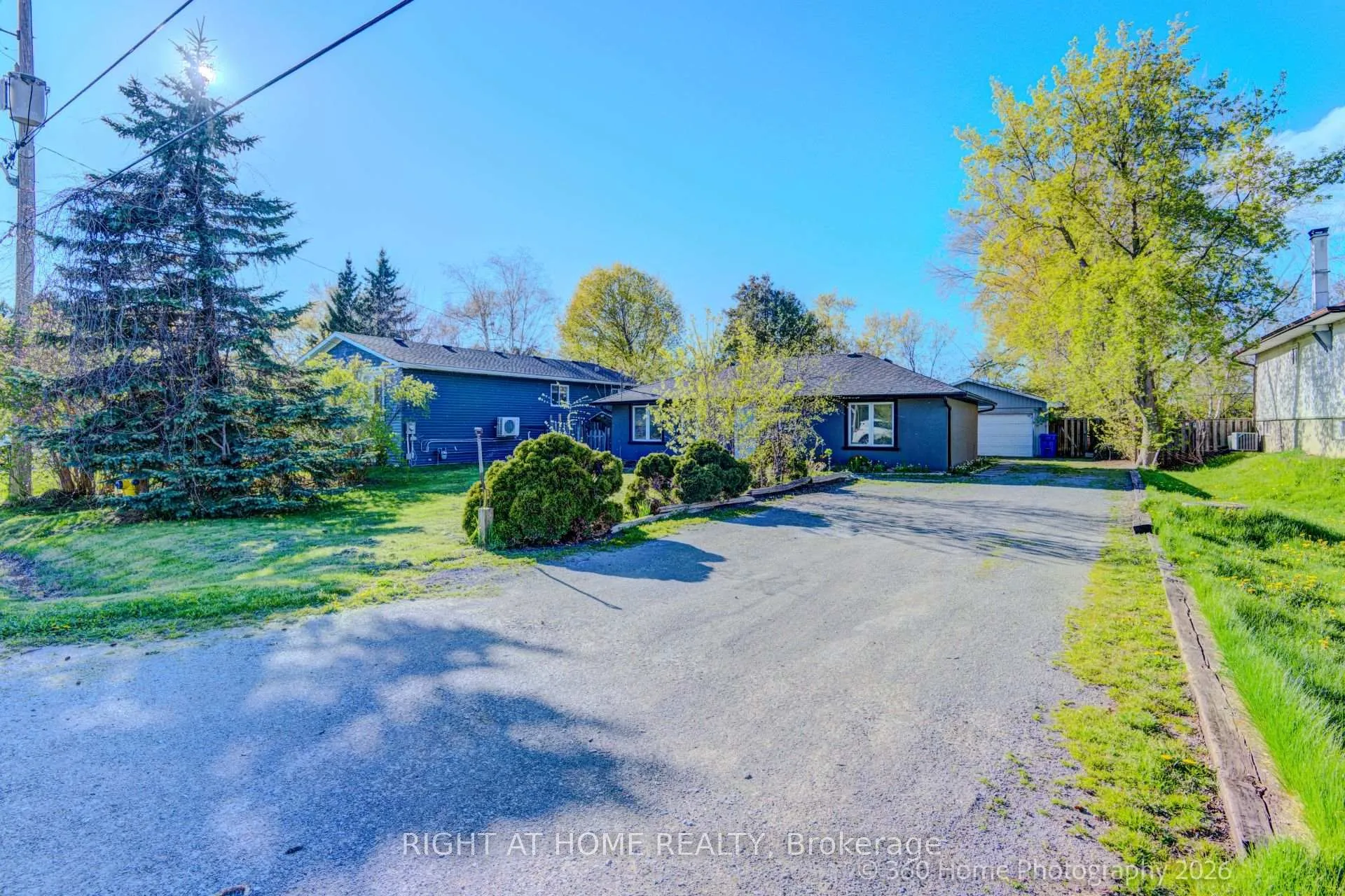 Photo 1 of 382 Irene Drive, Georgina, Keswick South — HOMEH