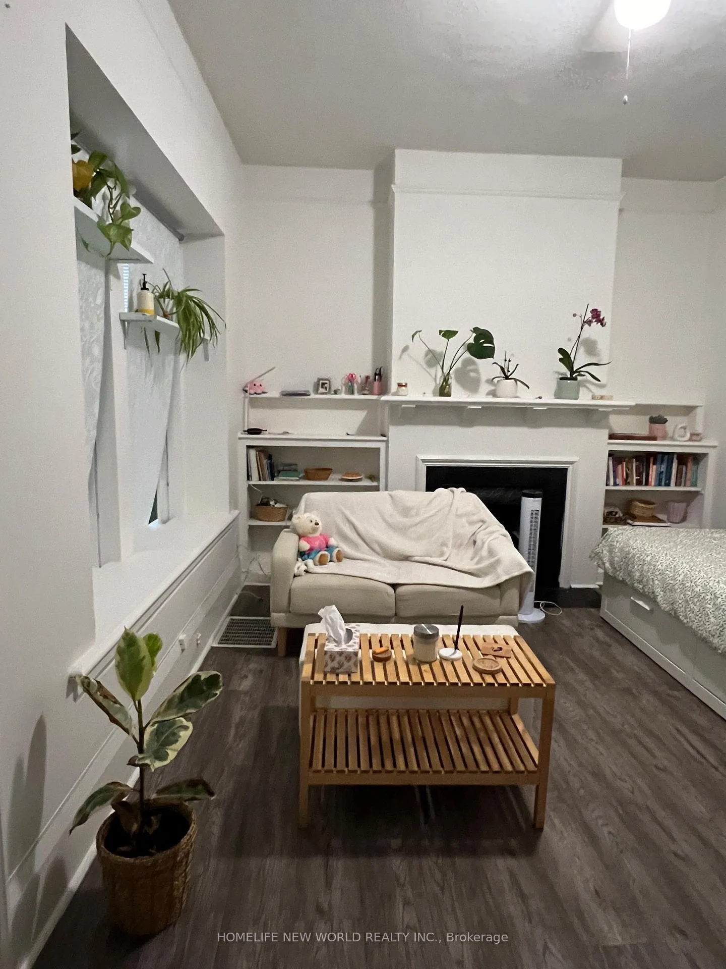 Photo 2 of Unit 1, 96 Wheeler Avenue, Toronto, The Beaches — HOMEH