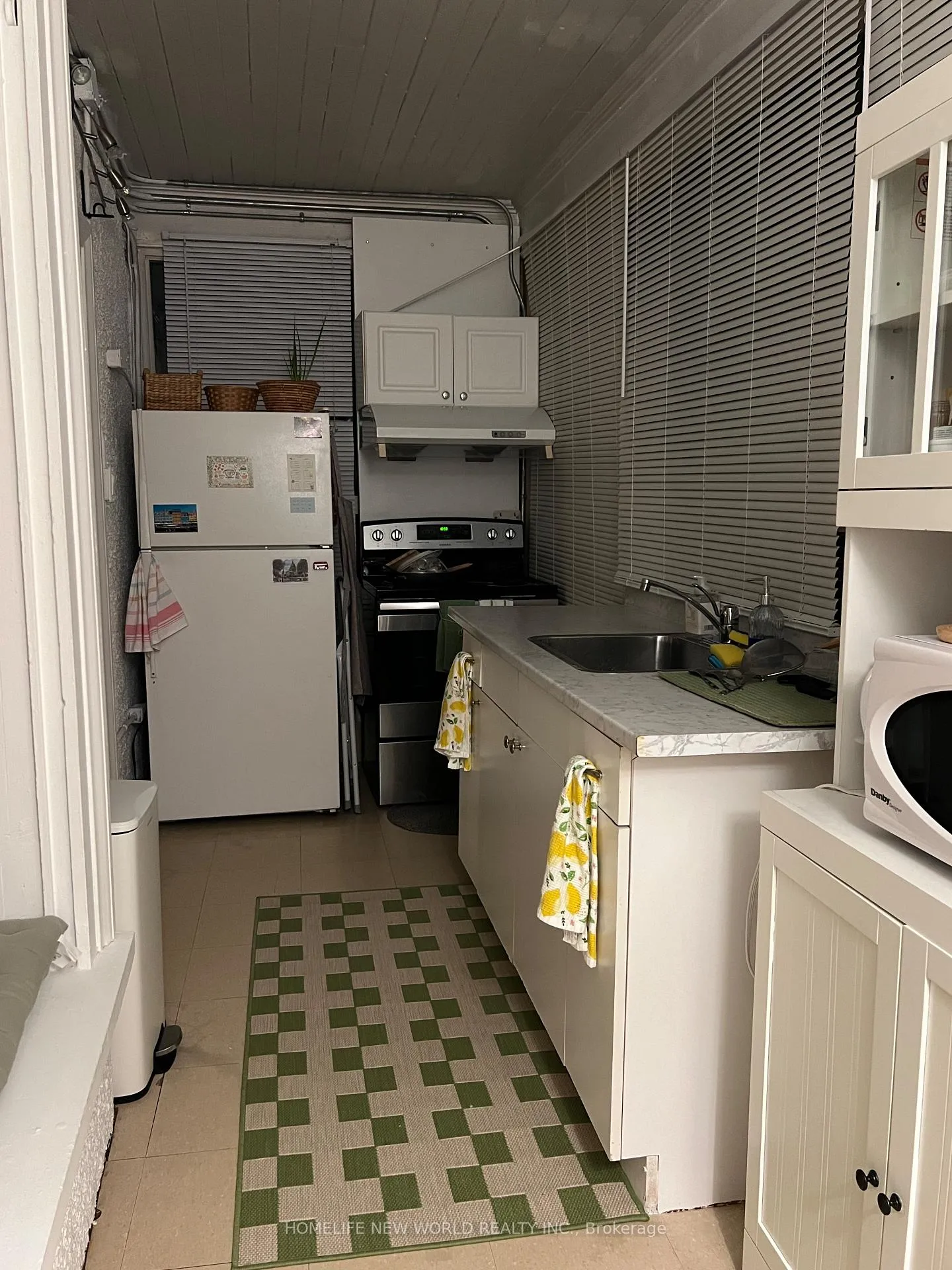 Photo 7 of Unit 1, 96 Wheeler Avenue, Toronto, The Beaches — HOMEH