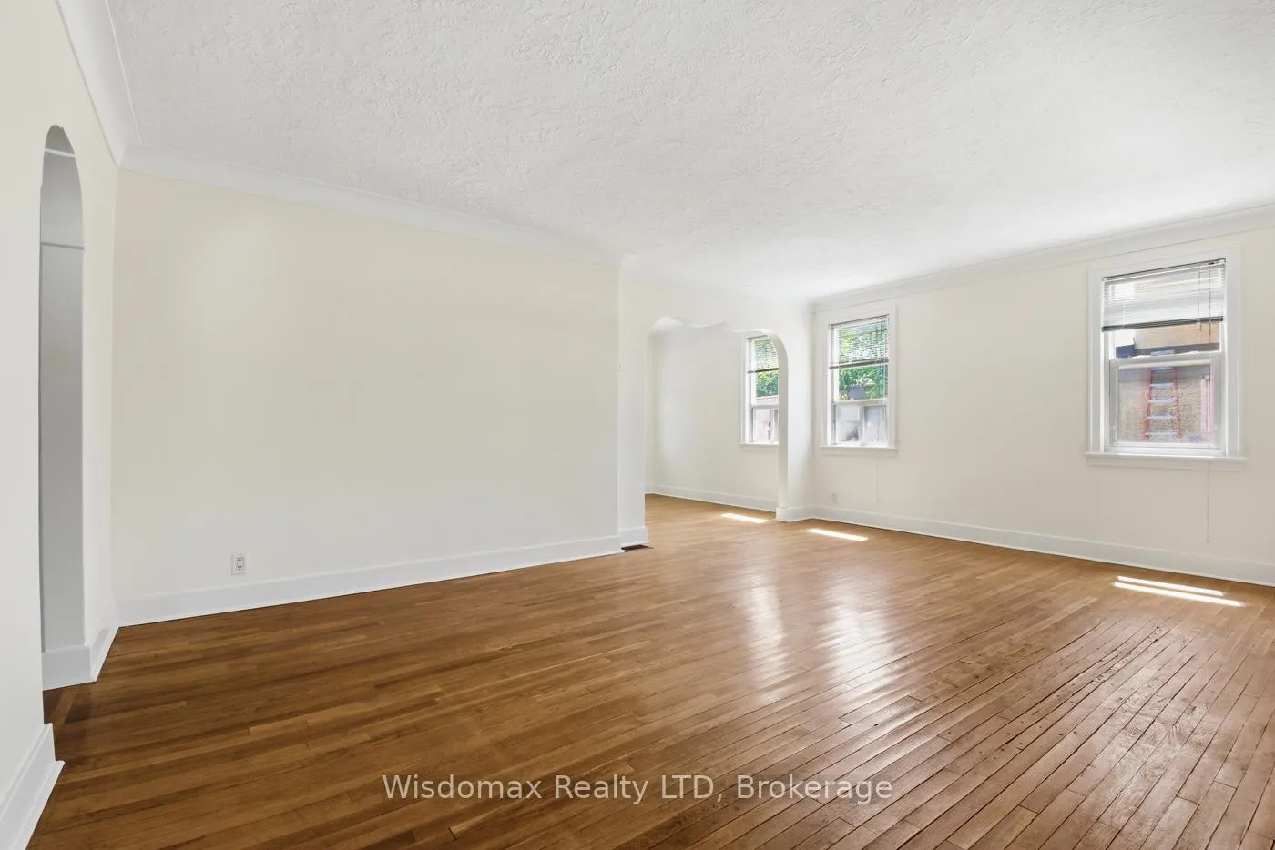 Photo 12 of 108 Queen Street S, Thorold, Thorold Downtown — HOMEH