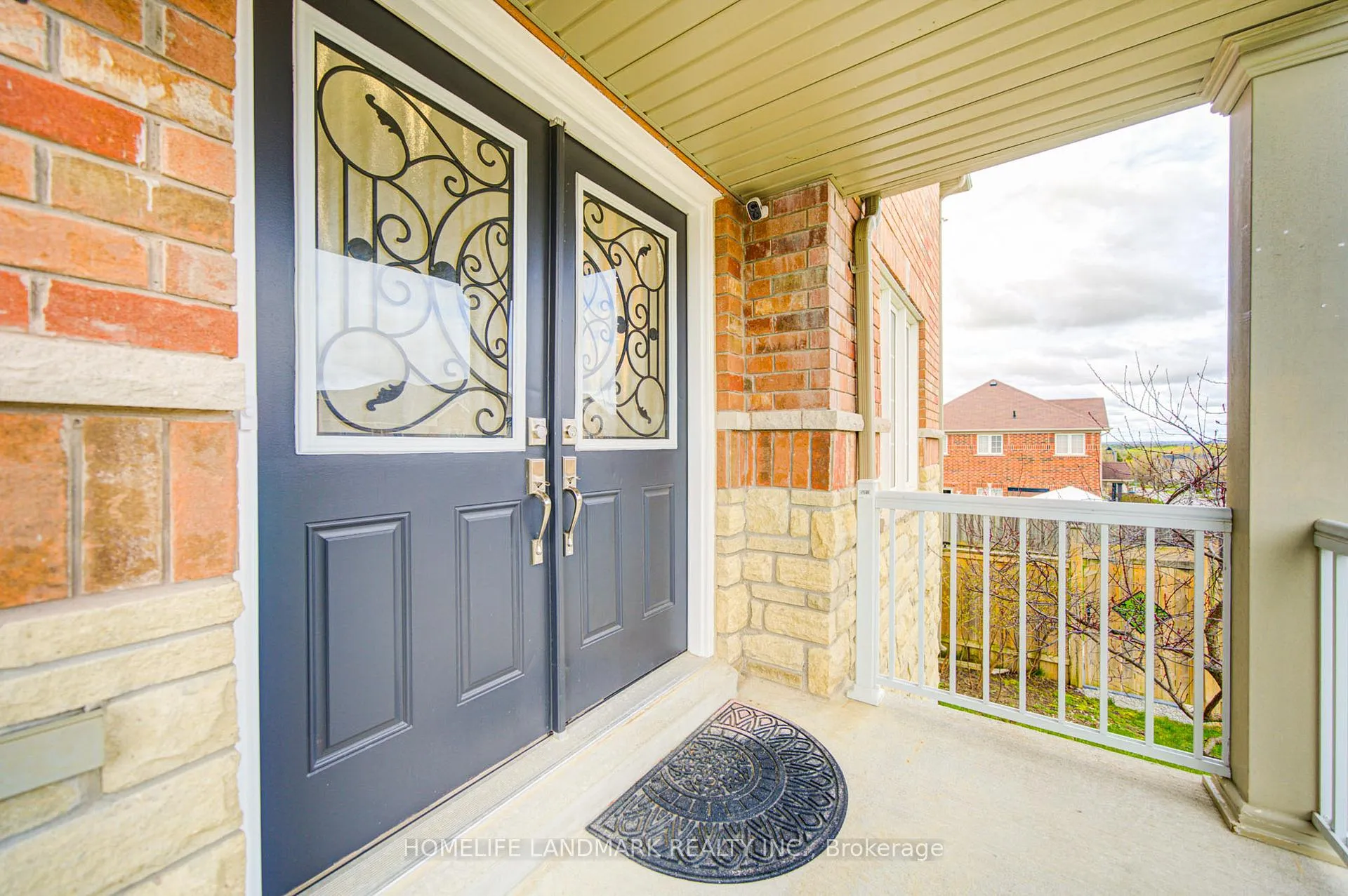 Photo 3 of 1662 Quail Run Drive, Oshawa, Taunton — HOMEH