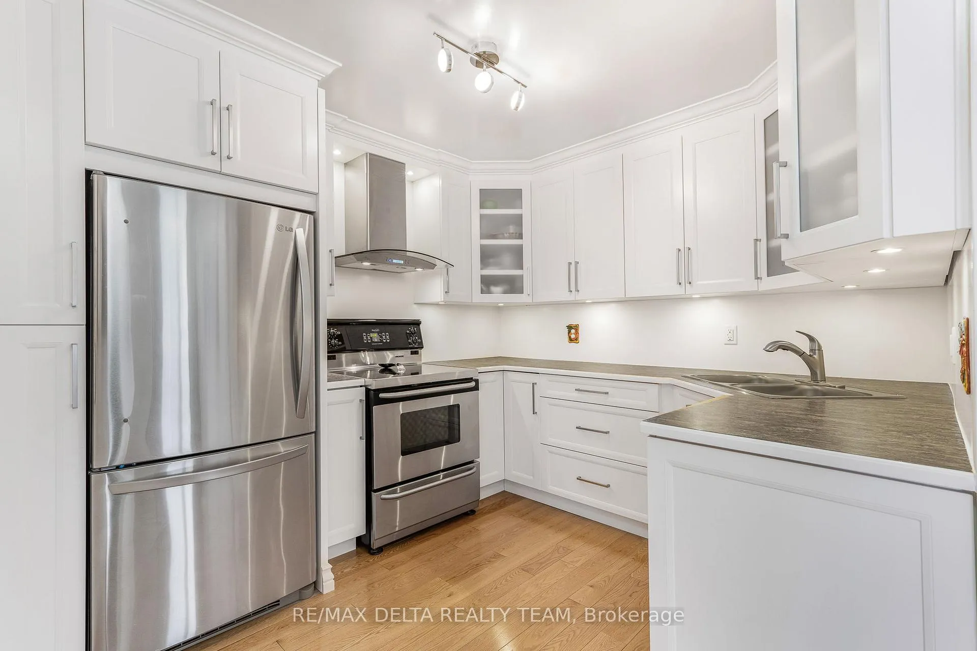 Photo 9 of Unit 108, 1765 Cabaret Lane, Ottawa, Fallingbrook/Pineridge — HOMEH