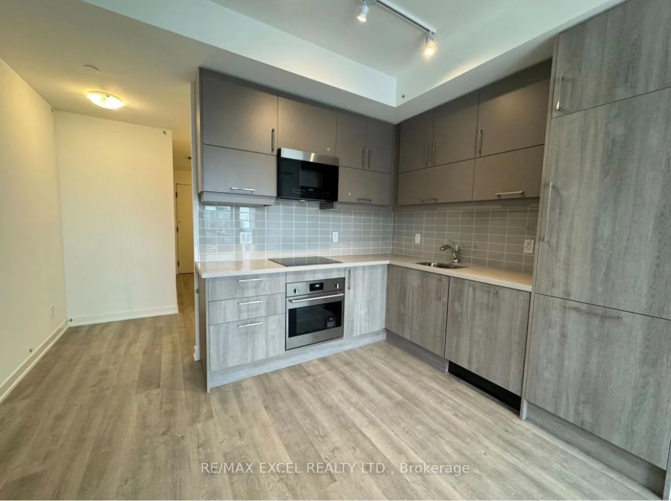 Photo 3 of Unit 1716, 292 Verdale Crossing, Markham, Unionville — HOMEH