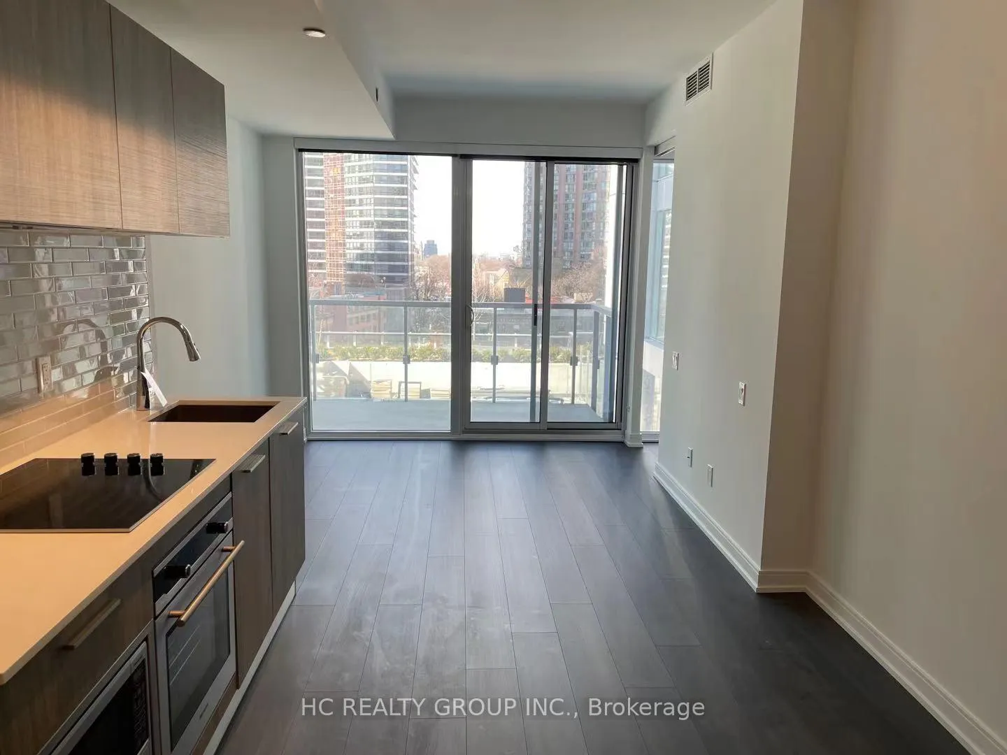 Photo 5 of Unit 713, 3 Gloucester Street, Toronto, Church-Yonge Corridor — HOMEH