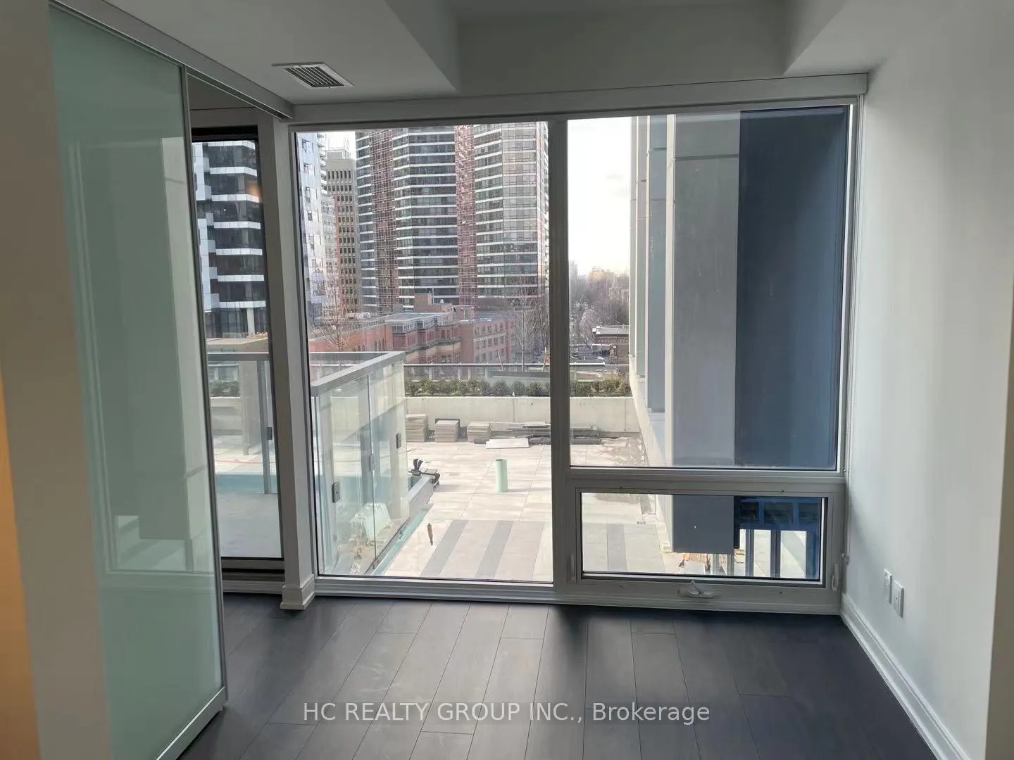 Photo 8 of Unit 713, 3 Gloucester Street, Toronto, Church-Yonge Corridor — HOMEH