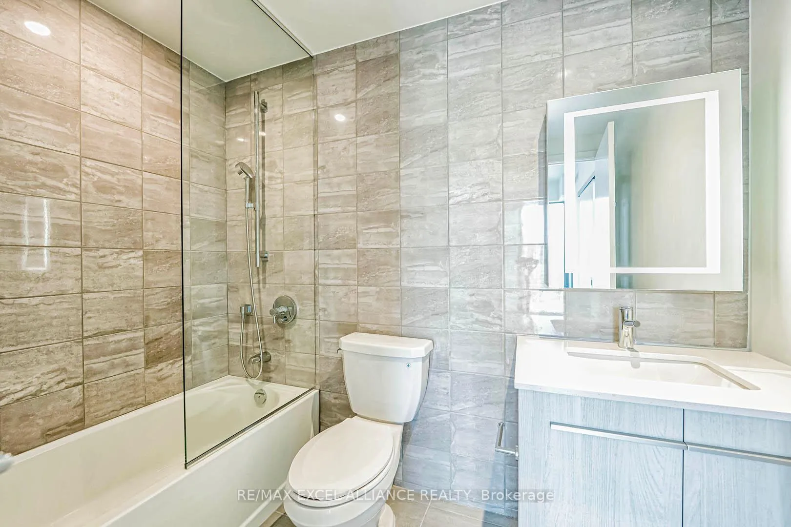 Photo 19 of Unit 1002, 8 Cumberland Street, Toronto, The Annex — HOMEH