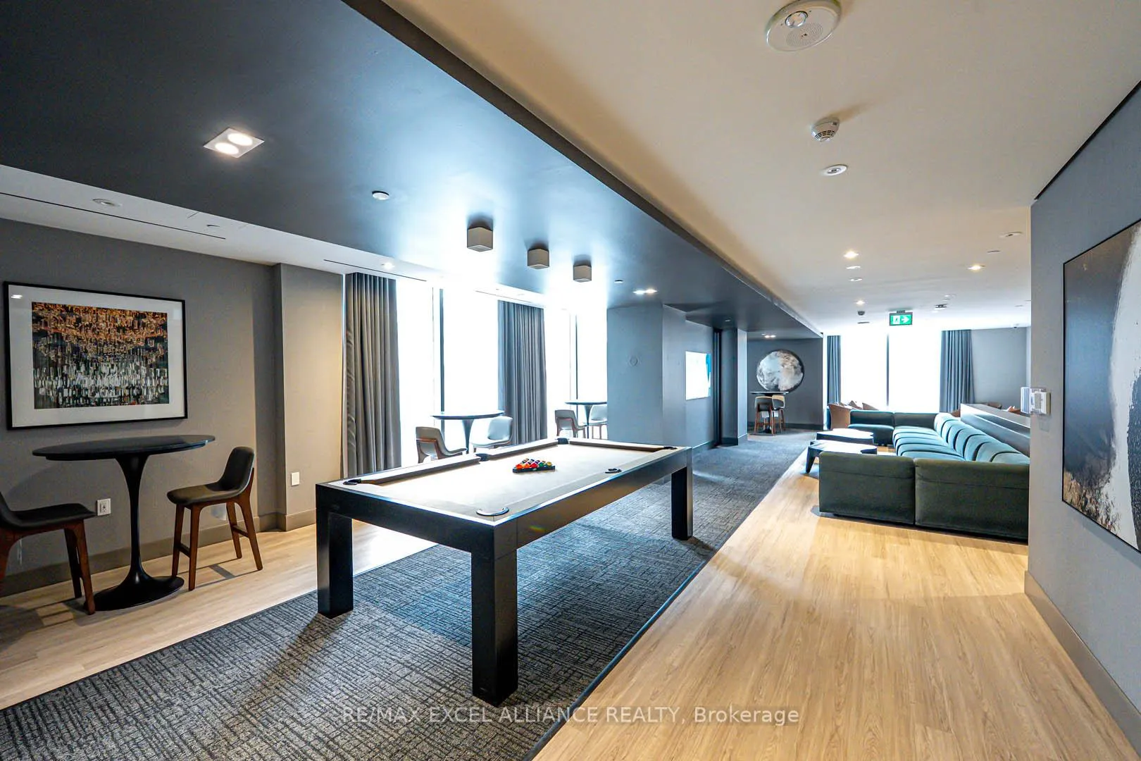 Photo 36 of Unit 1002, 8 Cumberland Street, Toronto, The Annex — HOMEH