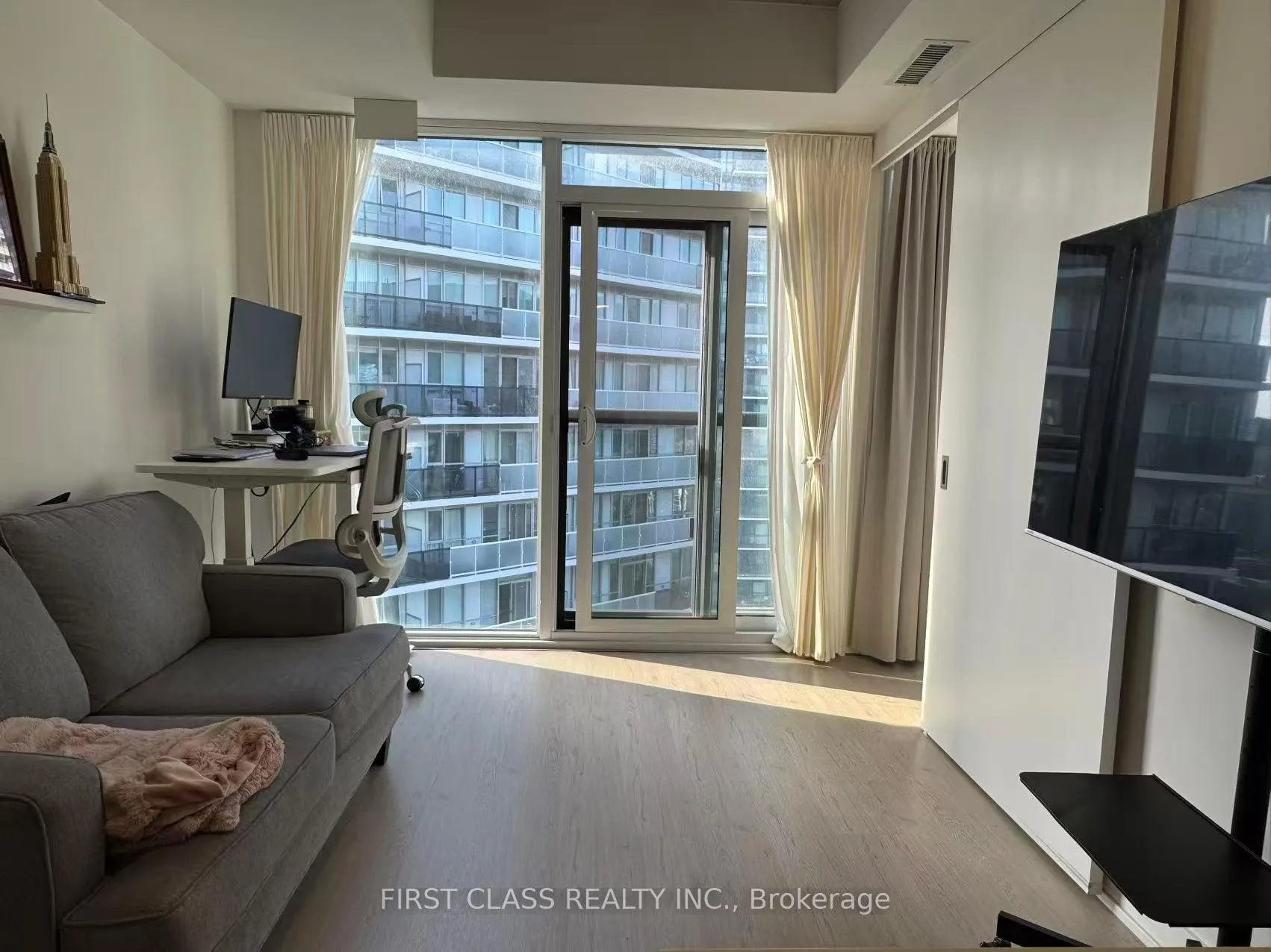 Photo 7 of Unit 3108, 65 Mutual Street, Toronto, Church-Yonge Corridor — HOMEH