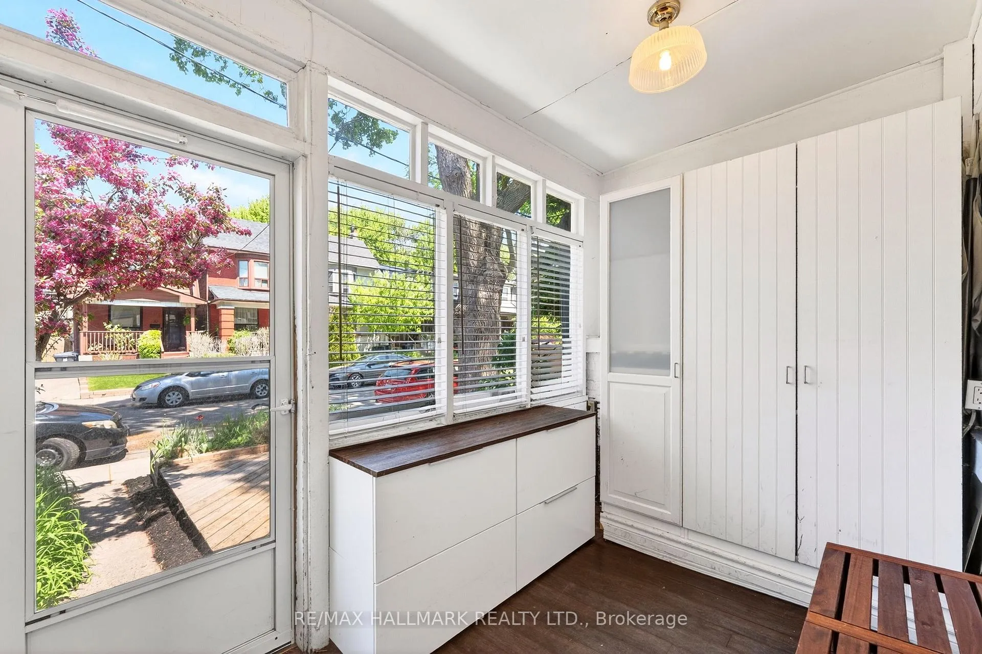 Photo 8 of 17 Mountalan Avenue, Toronto, Greenwood-Coxwell — HOMEH