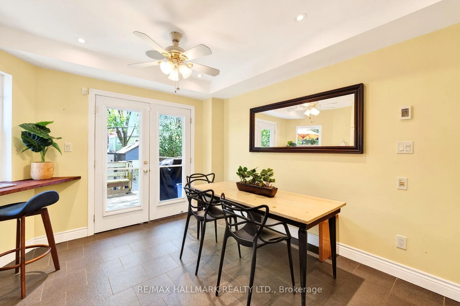 Photo 17 of 17 Mountalan Avenue, Toronto, Greenwood-Coxwell — HOMEH