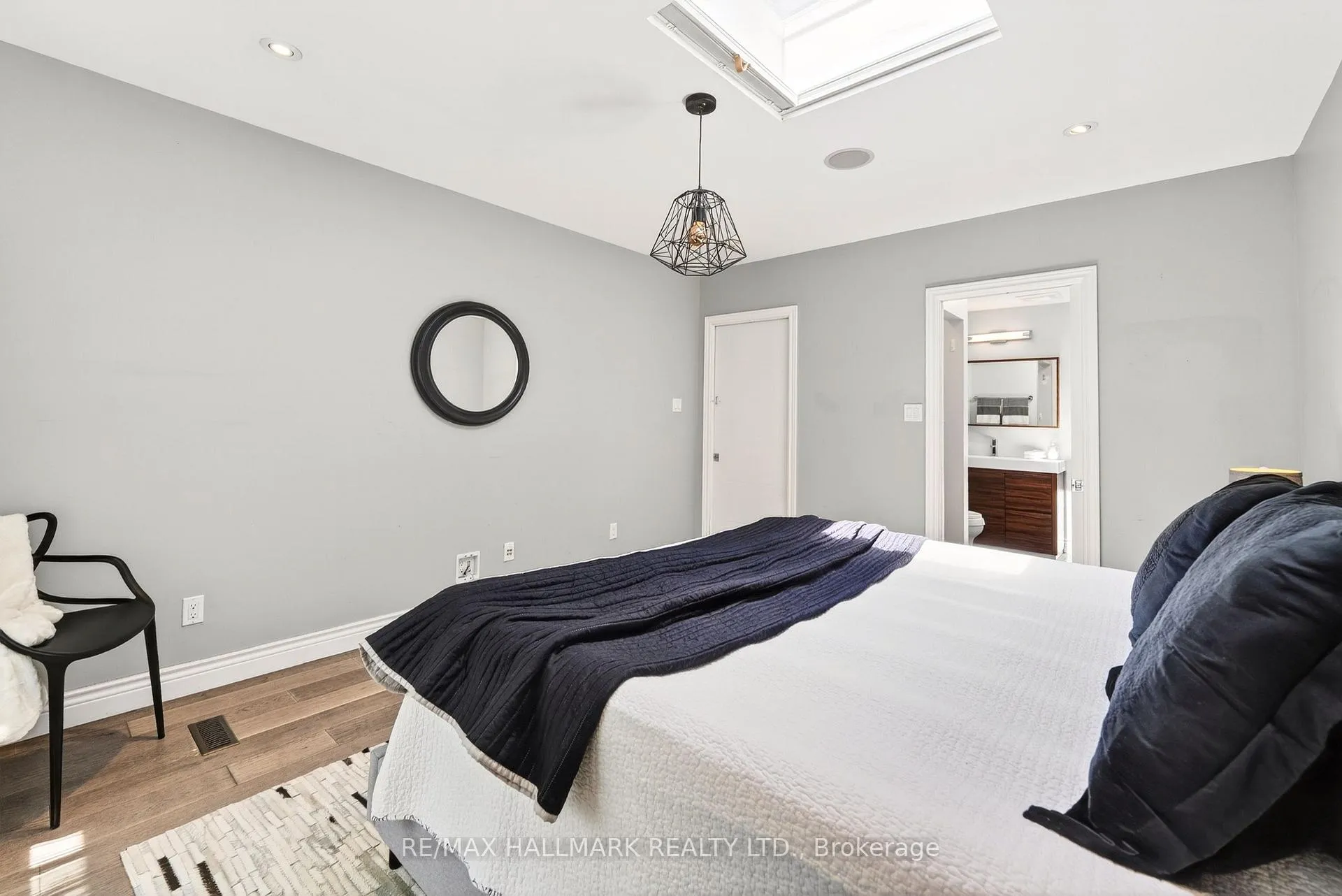Photo 24 of 17 Mountalan Avenue, Toronto, Greenwood-Coxwell — HOMEH