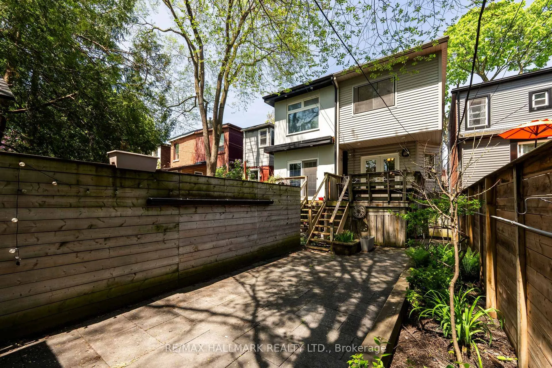 Photo 39 of 17 Mountalan Avenue, Toronto, Greenwood-Coxwell — HOMEH