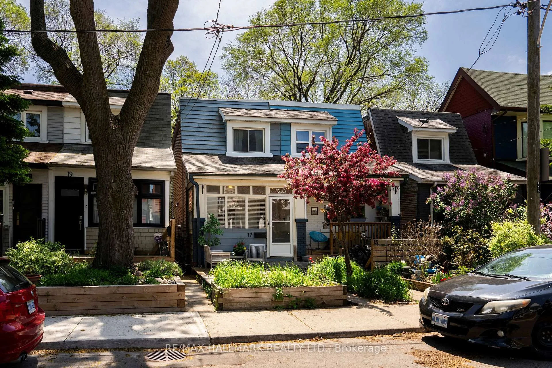 Photo 42 of 17 Mountalan Avenue, Toronto, Greenwood-Coxwell — HOMEH
