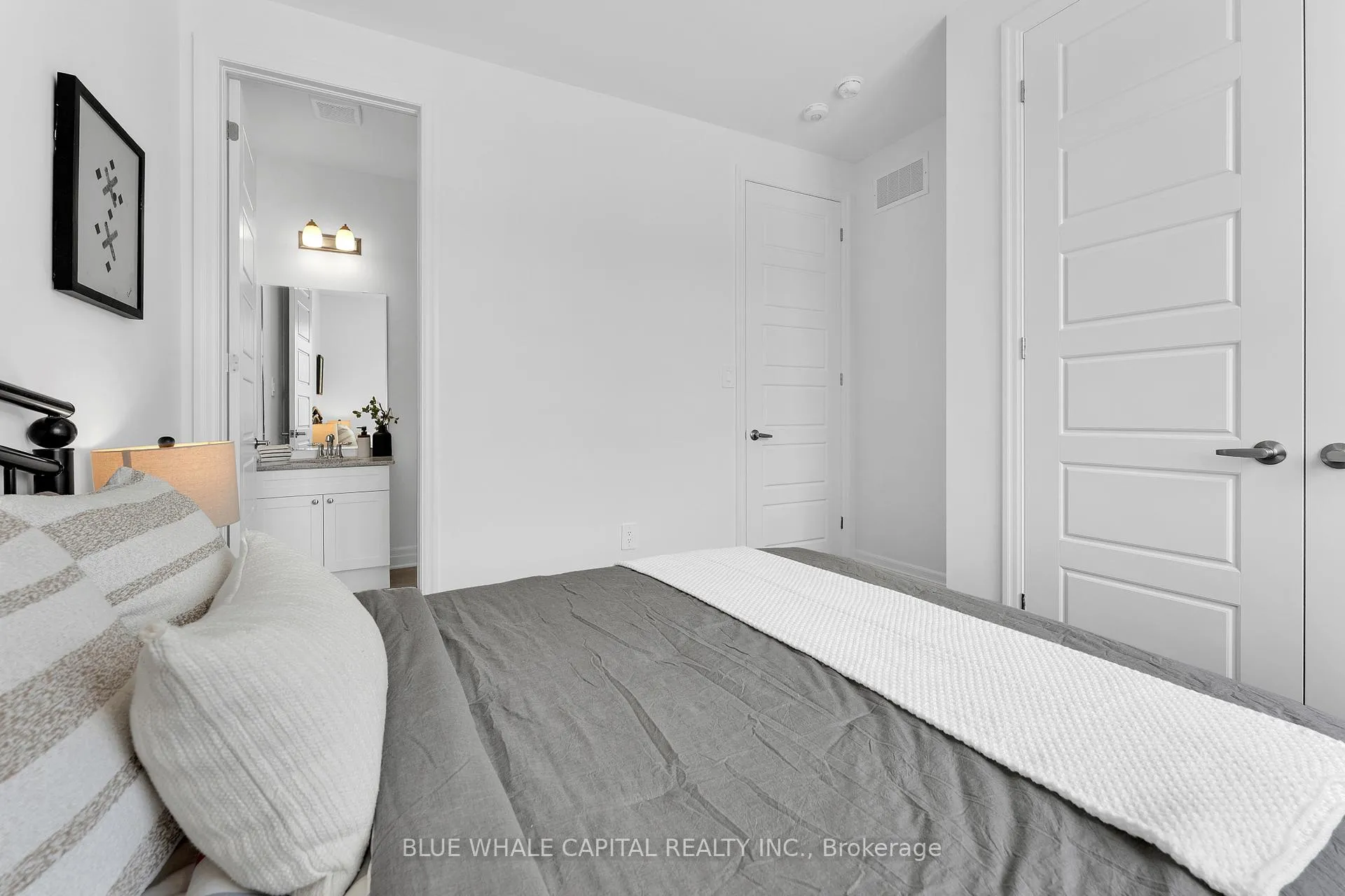 Photo 32 of 20 Moss Drive, Markham, Rural Markham — HOMEH